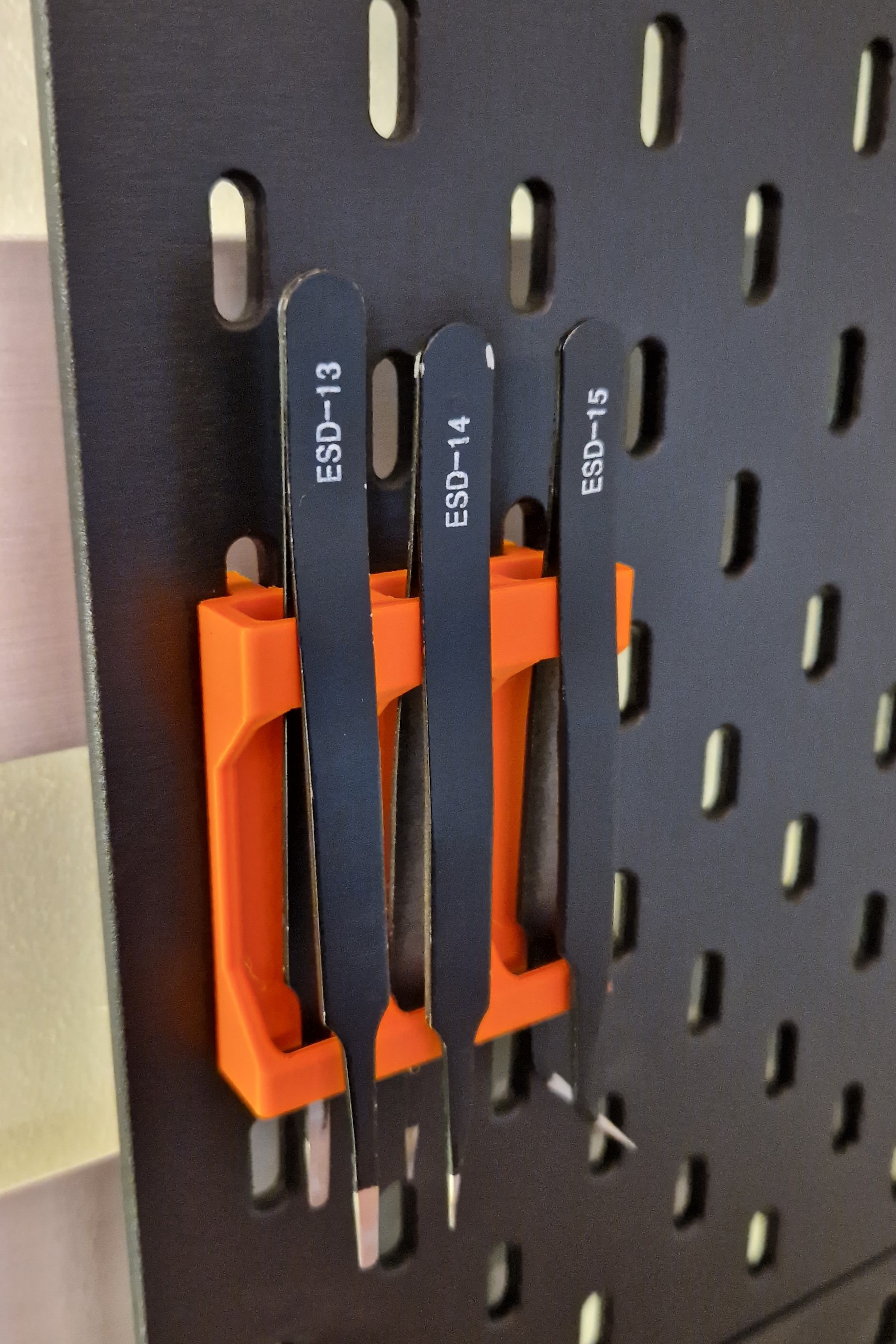 Tweezers holder - IKEA Skadis