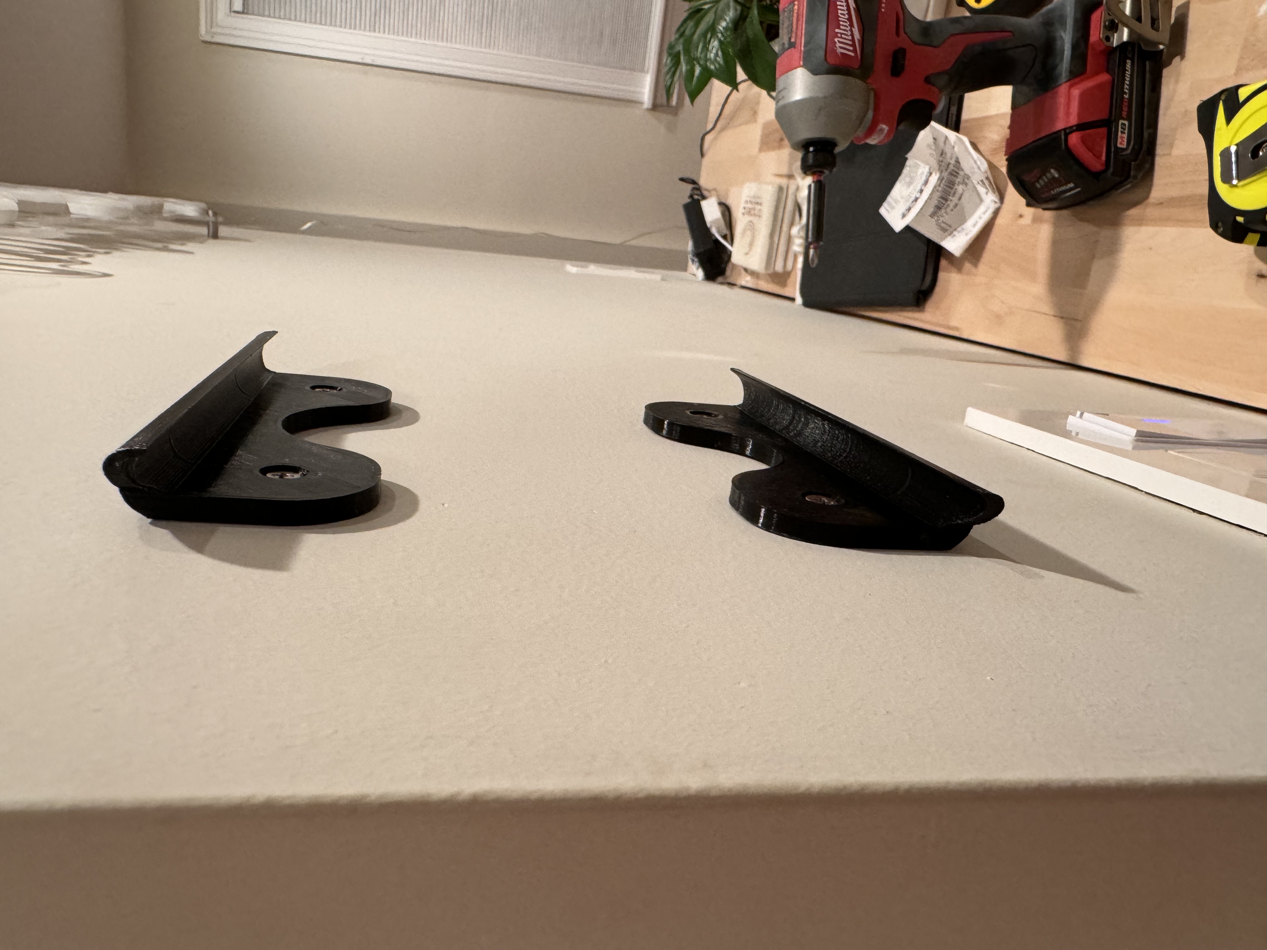 Fire Tablet 10 (2019) Wall Mount by benwittbrodt Download free STL