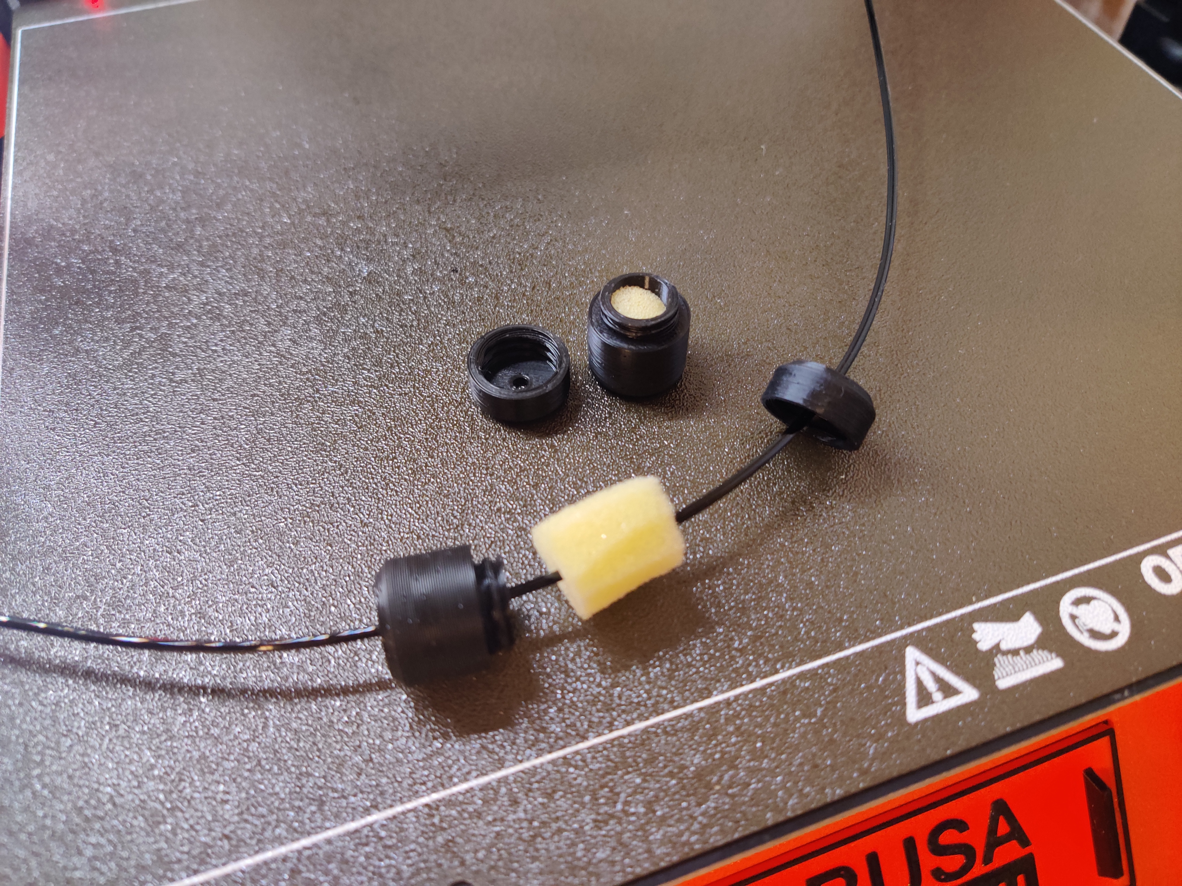 Miniatura 2 do modelo 3D Filament filter cleaner