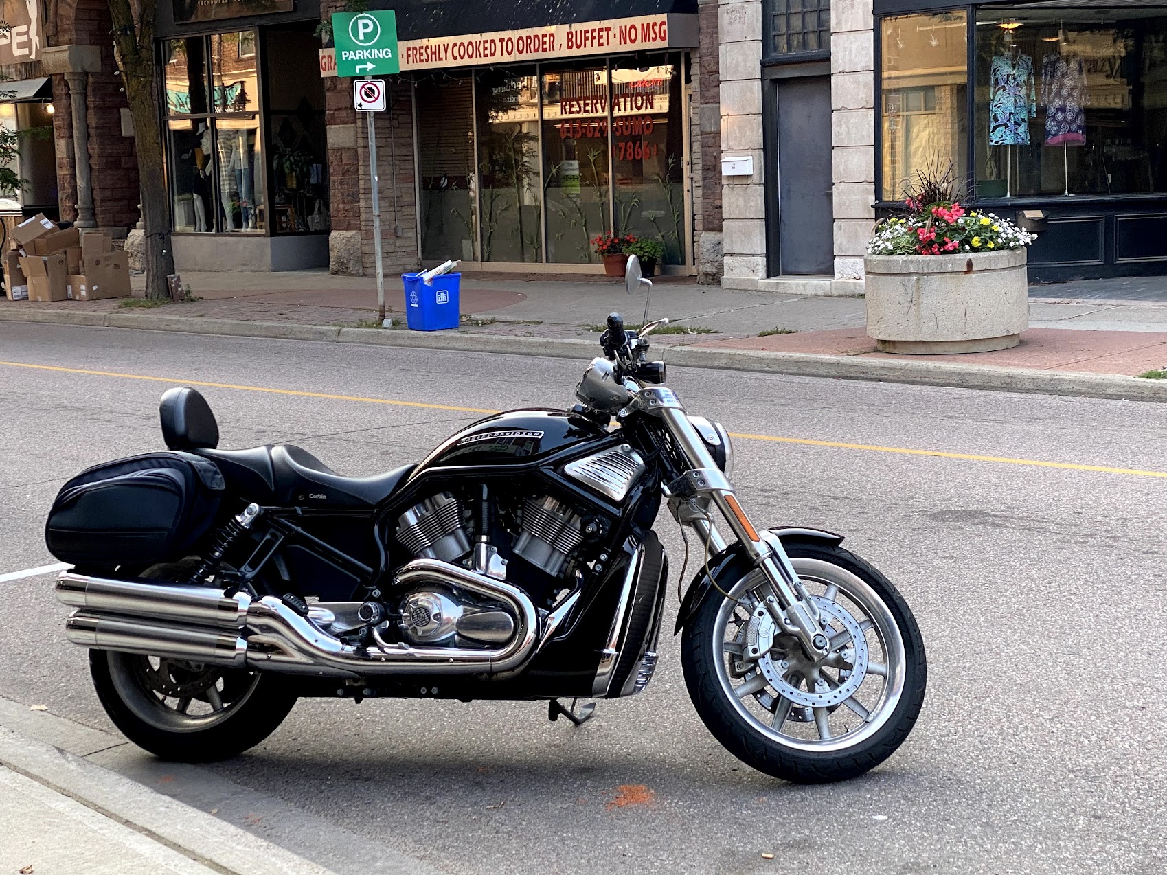 HarleyDavidson VRod Saddlebag by GrooveIN3D Download free STL model