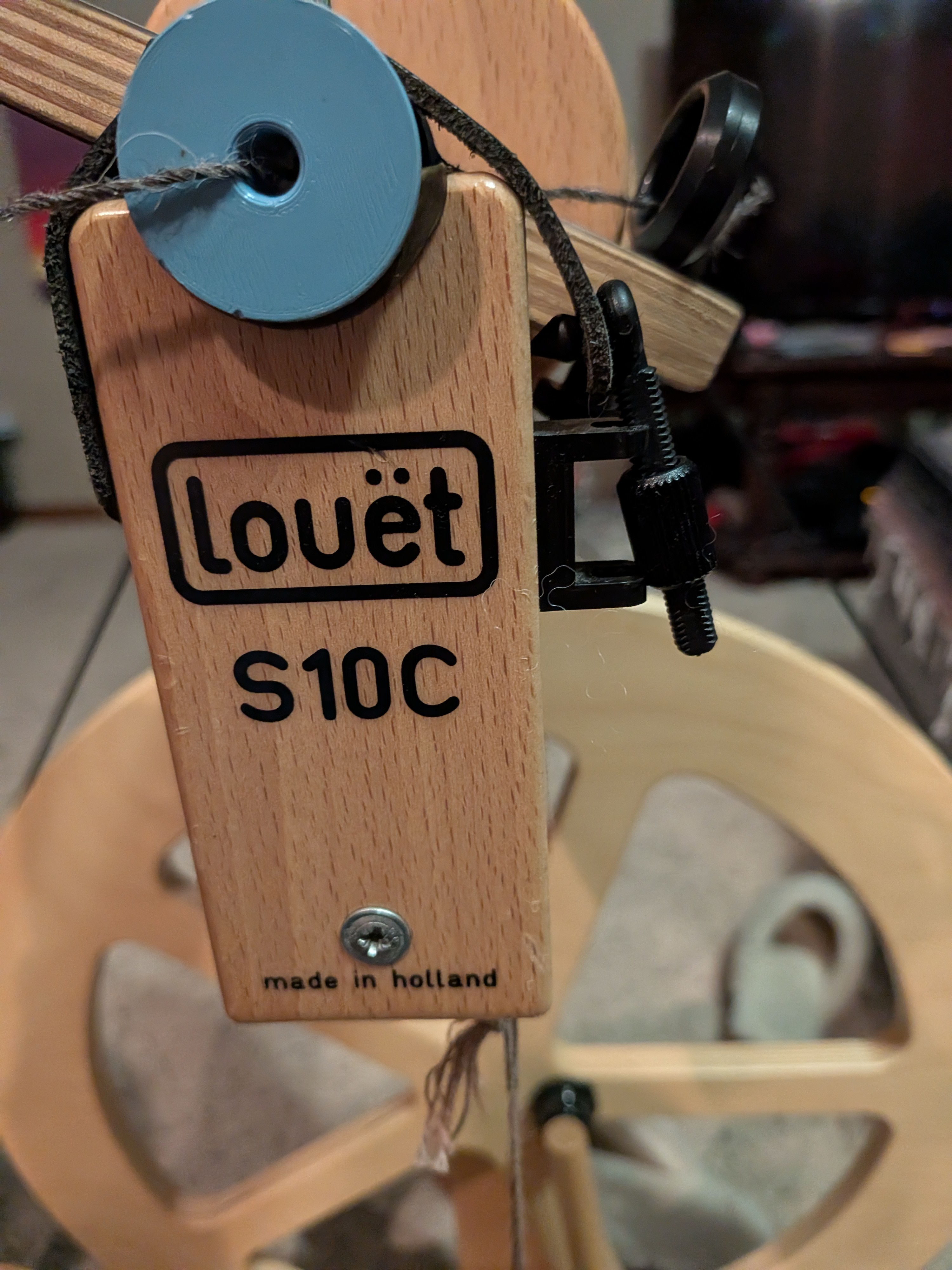 Louet spindle plug replacement — miniatura 2