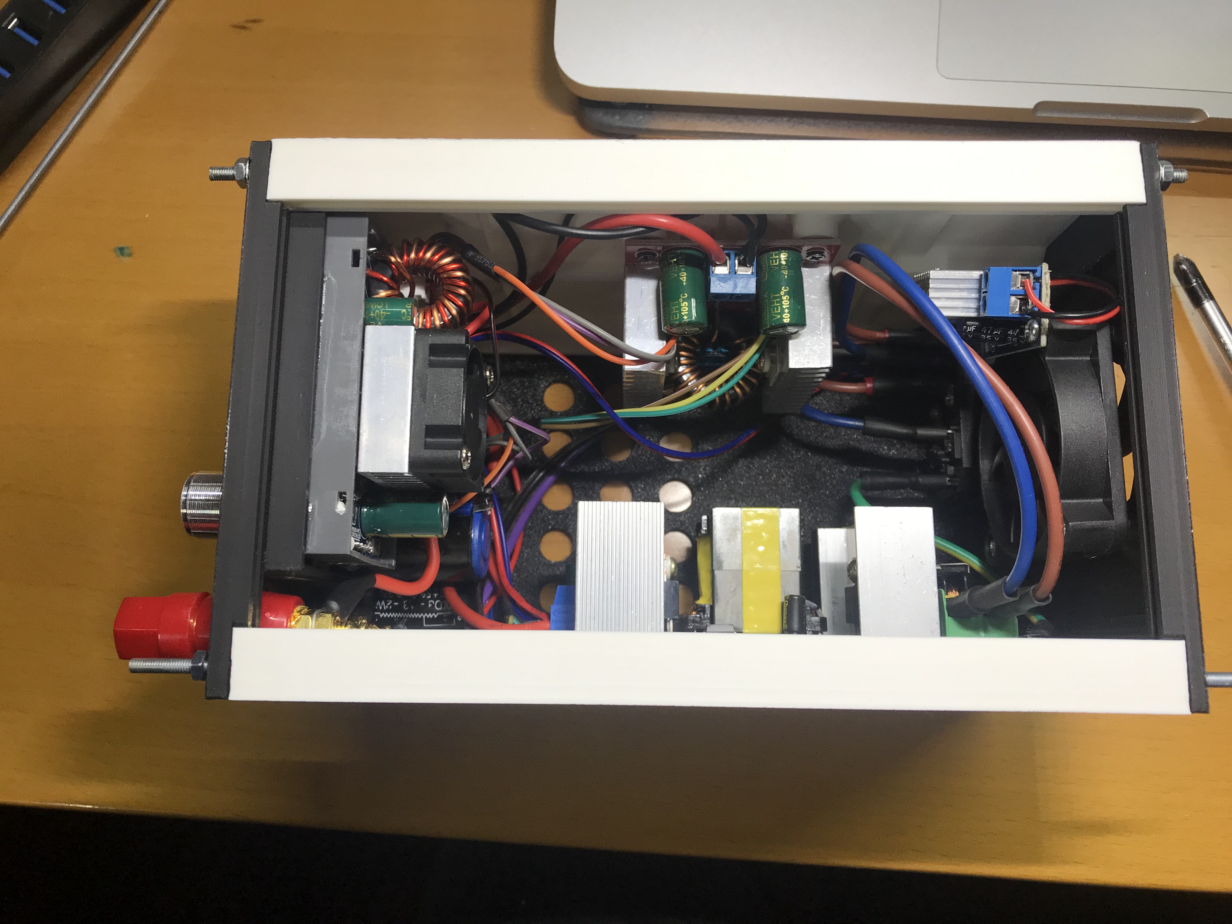 Miniatura 6 do modelo 3D Lab Power Supply