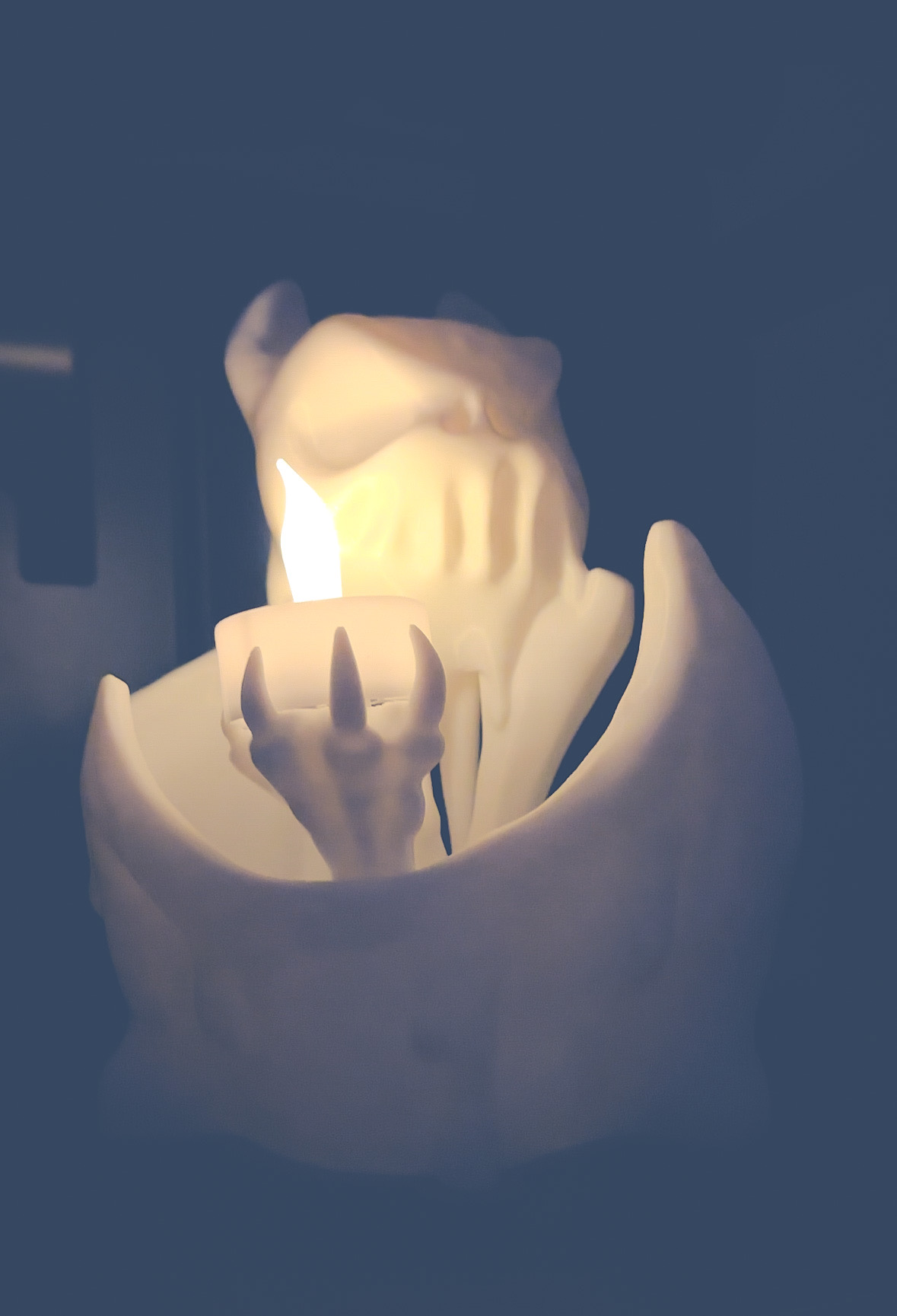 Halloween Wax-Bat Tealight Candle Stand