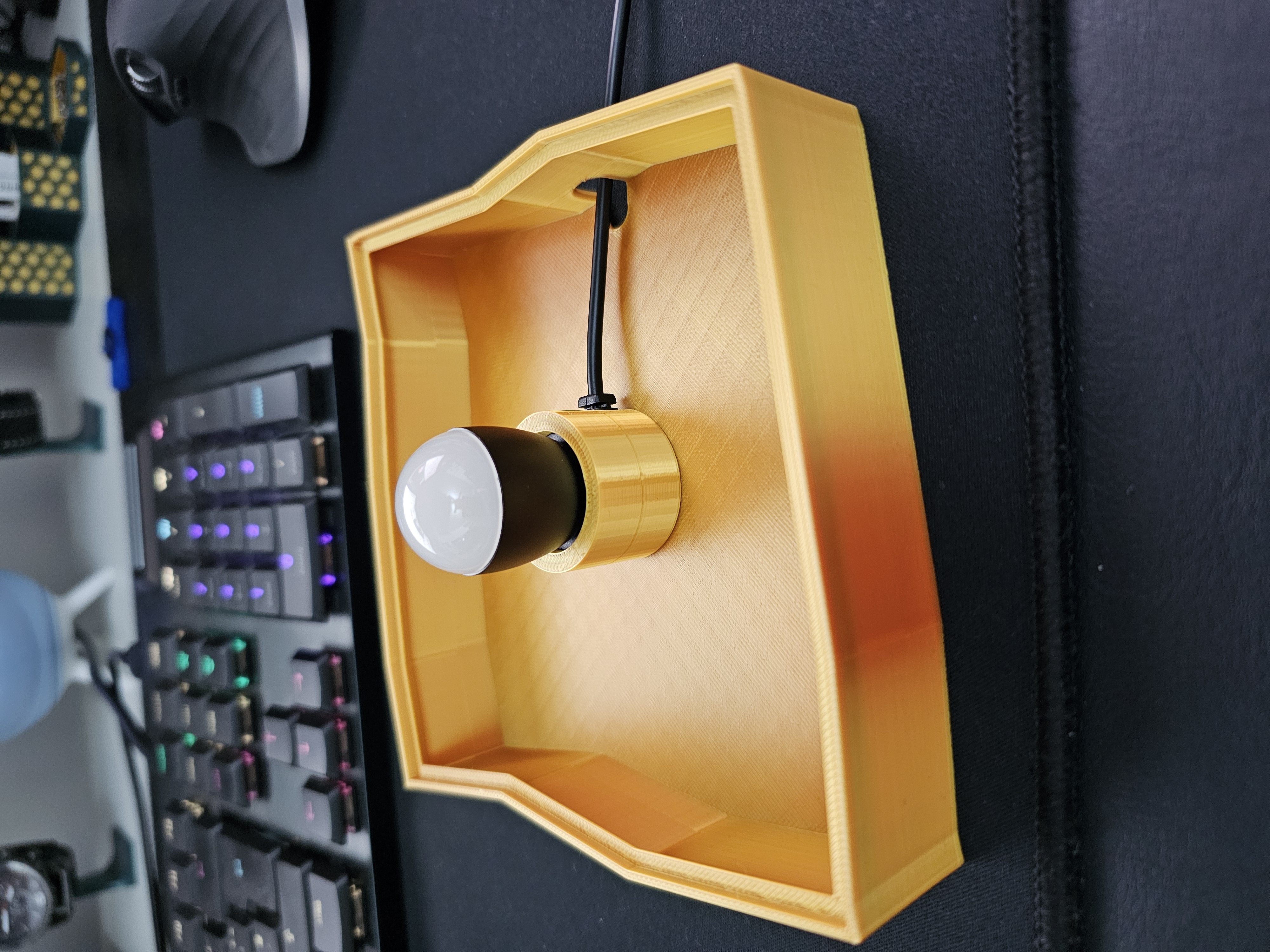 tbulb2 Adapter for High poly Cube Lamp