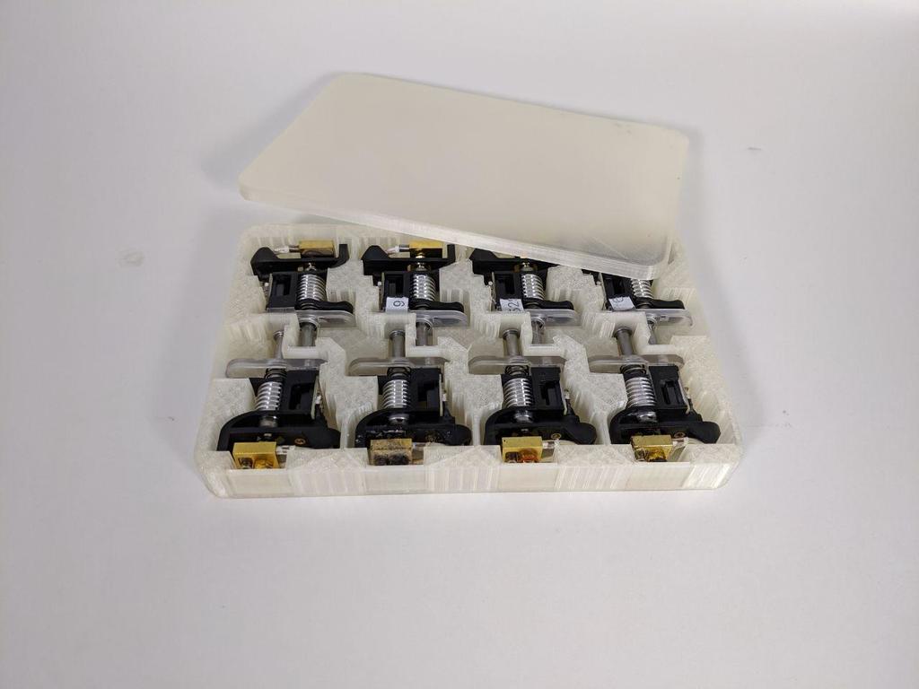 Miniatura 2 do modelo 3D Ultimaker 3 + Printcore Box