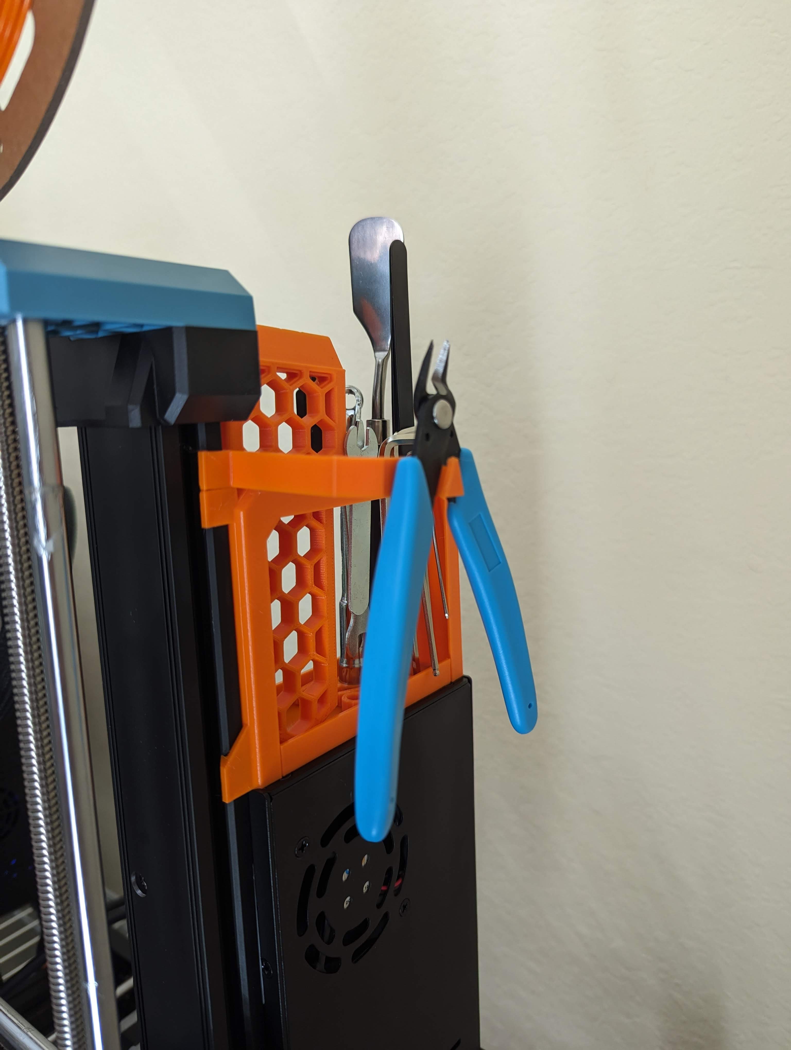 Modified Clipper Hanger for SV06 Tool Rack