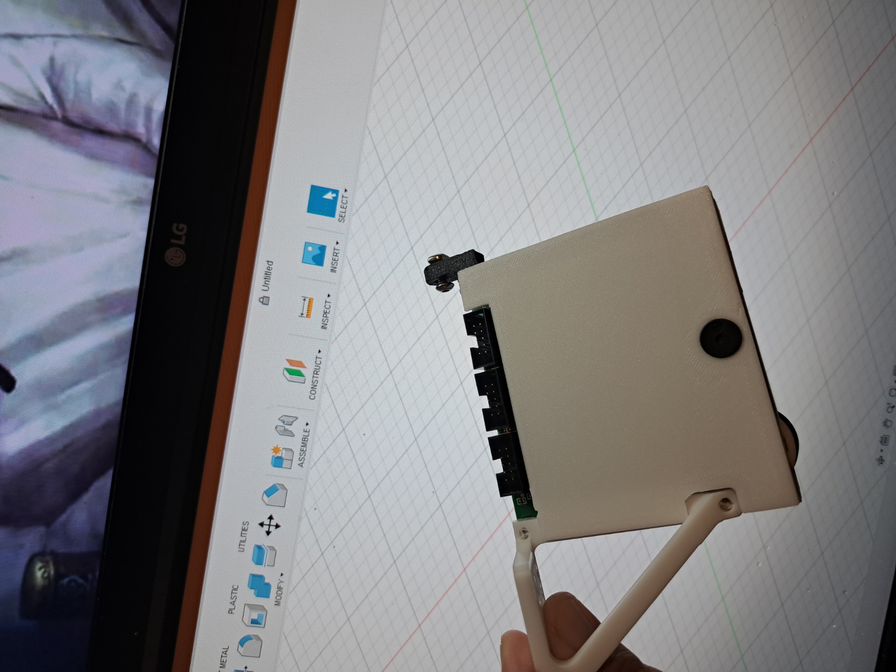 [Proper Printing] Ender 3 compact display mod backplate (no extra fasteners needed)