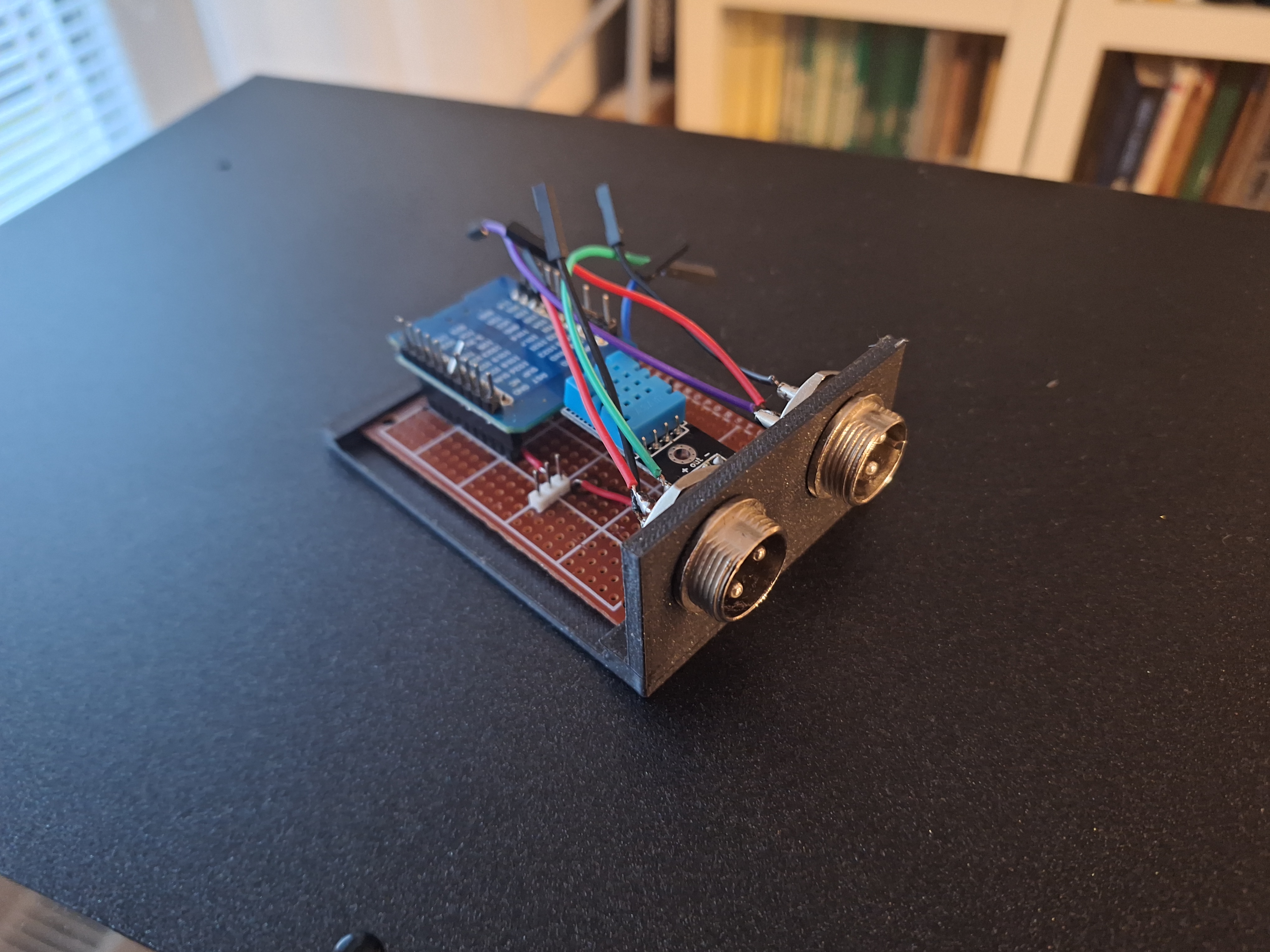 50x70mm PCB holder /w 2 holes for connectors