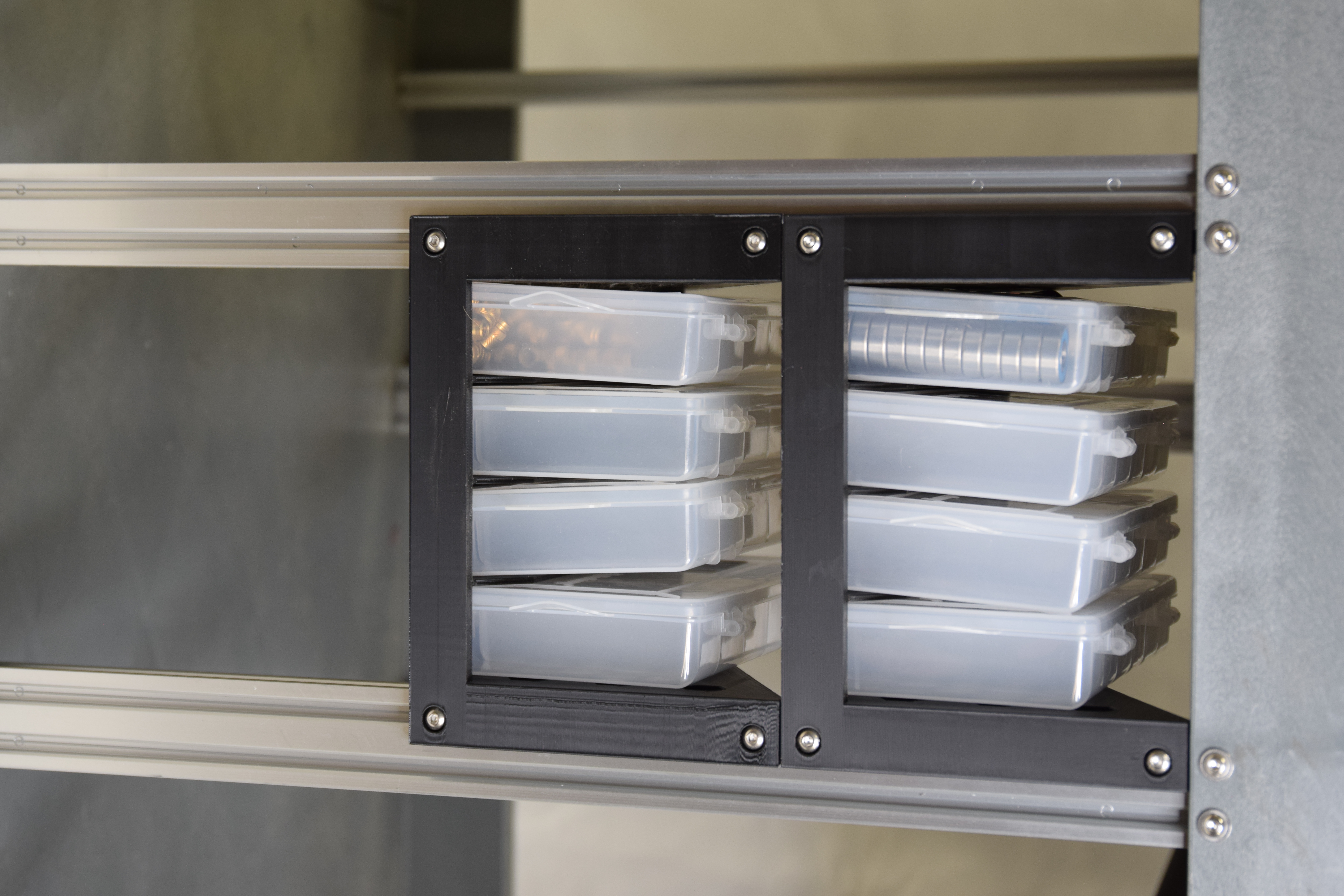 tackle box holder for modumount cart system