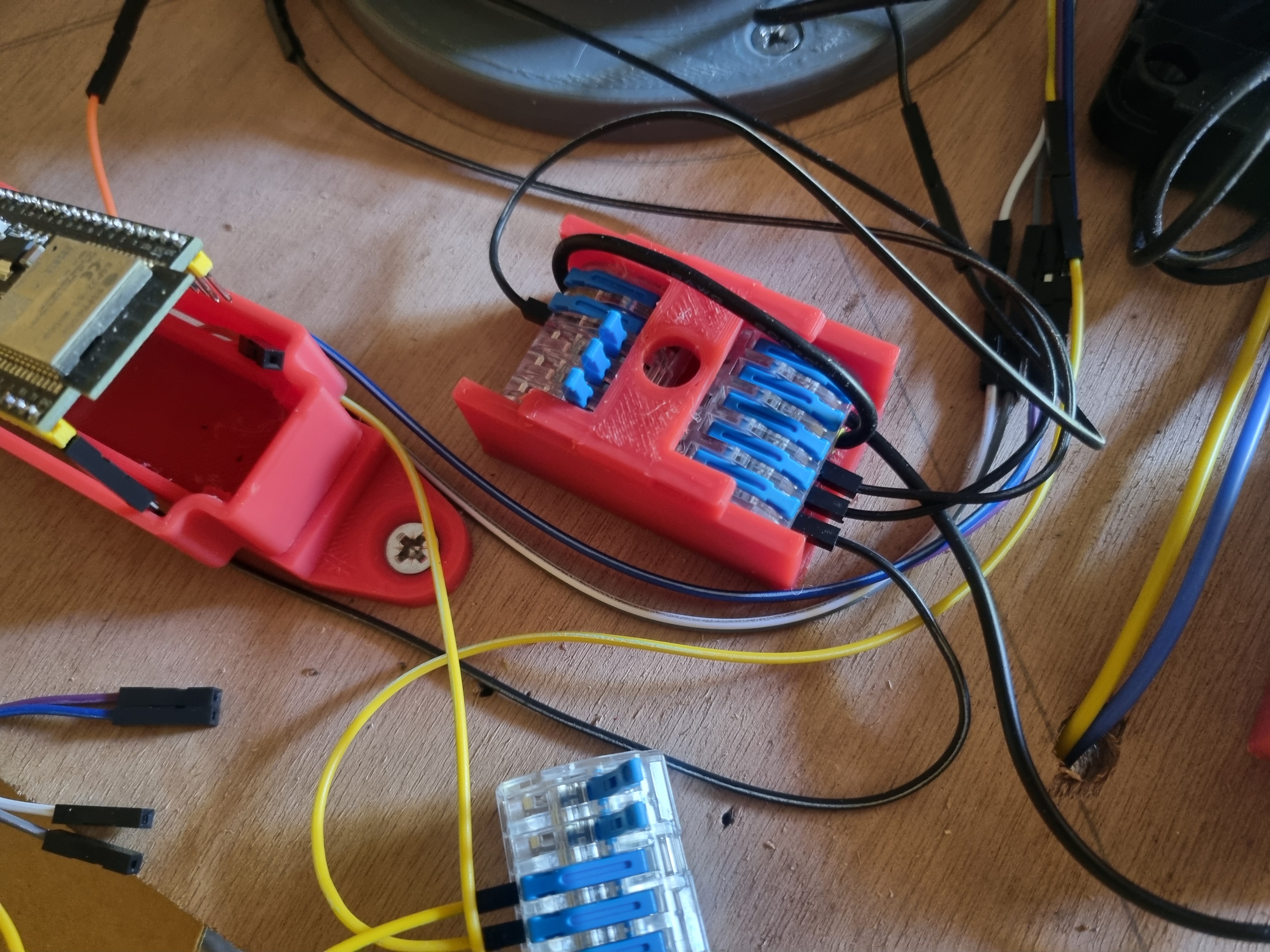 Support pour bornier à levier (type BLM Connex) / Lever Wire Connector Holder – Breadboard Alternative — thumbnail 3