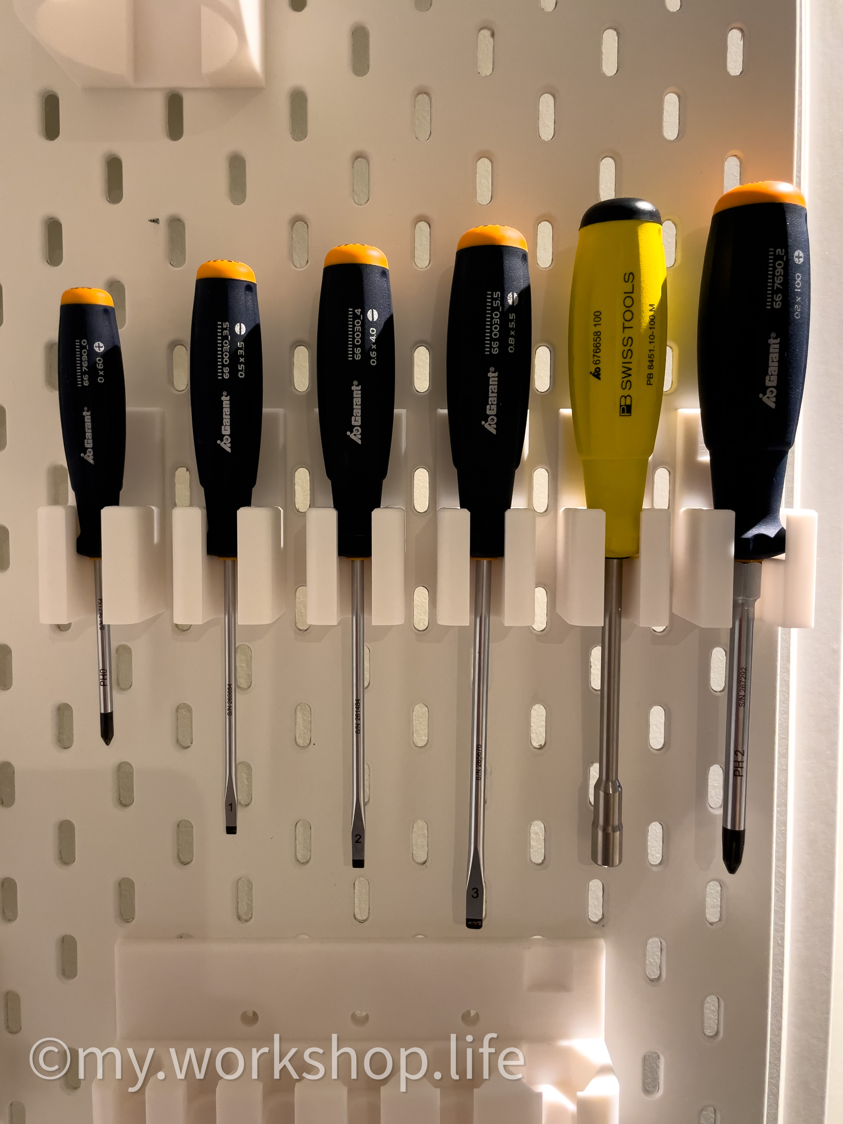 PB Swiss Tools Garant Screwdriver Holder for Skadis and Hoffmann Pegboard Hexagon Sechseck