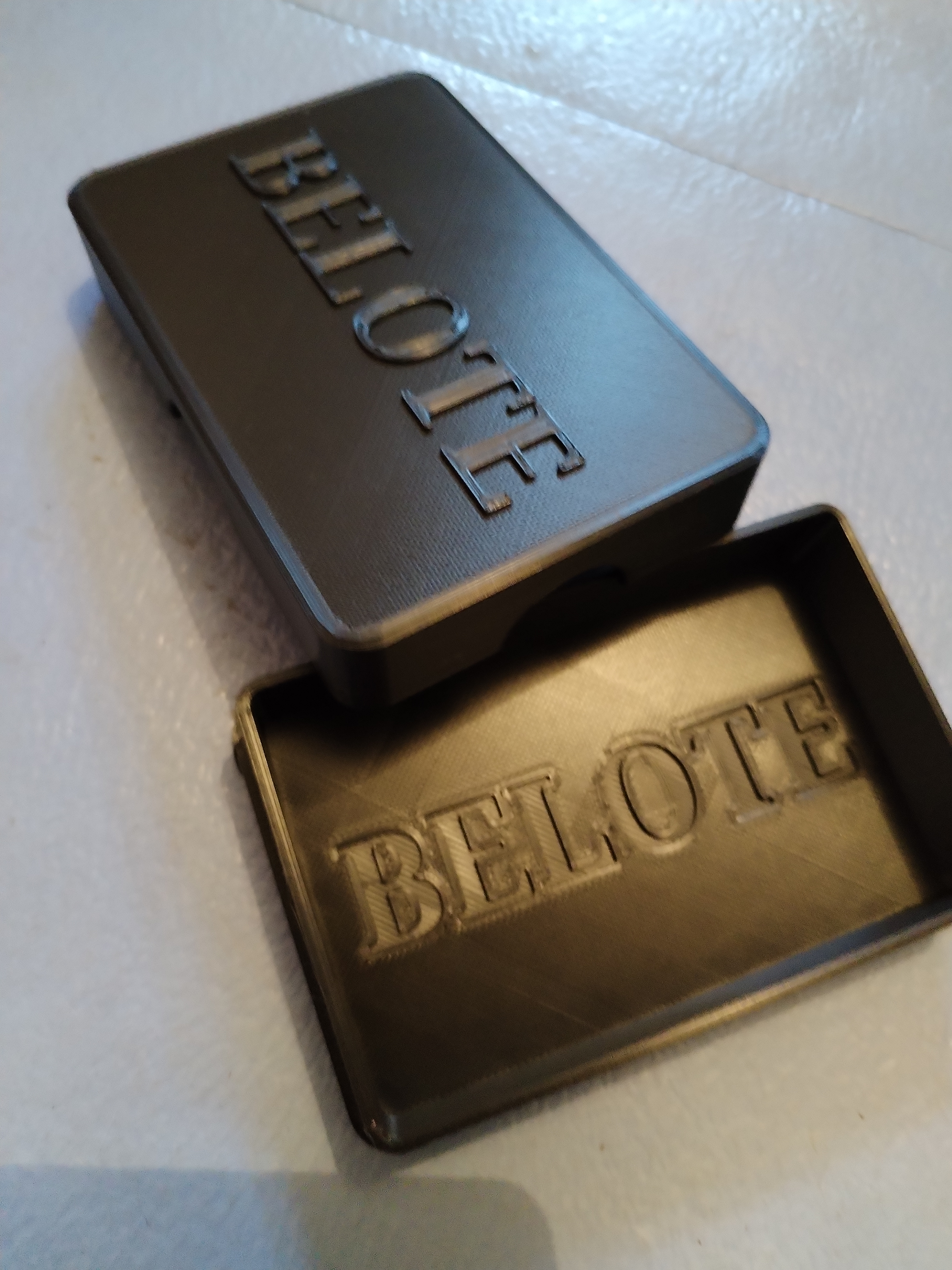 Boite jeu de Belote