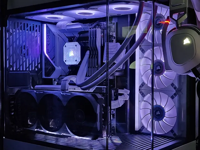 Hyte Y60 3x120mm Fan Adapter/Shroud