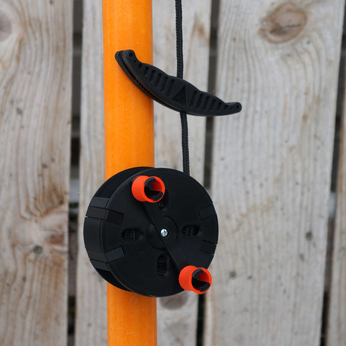 Pullstring reel for the Fiskars Extendable Pole Saw and Pruner by
