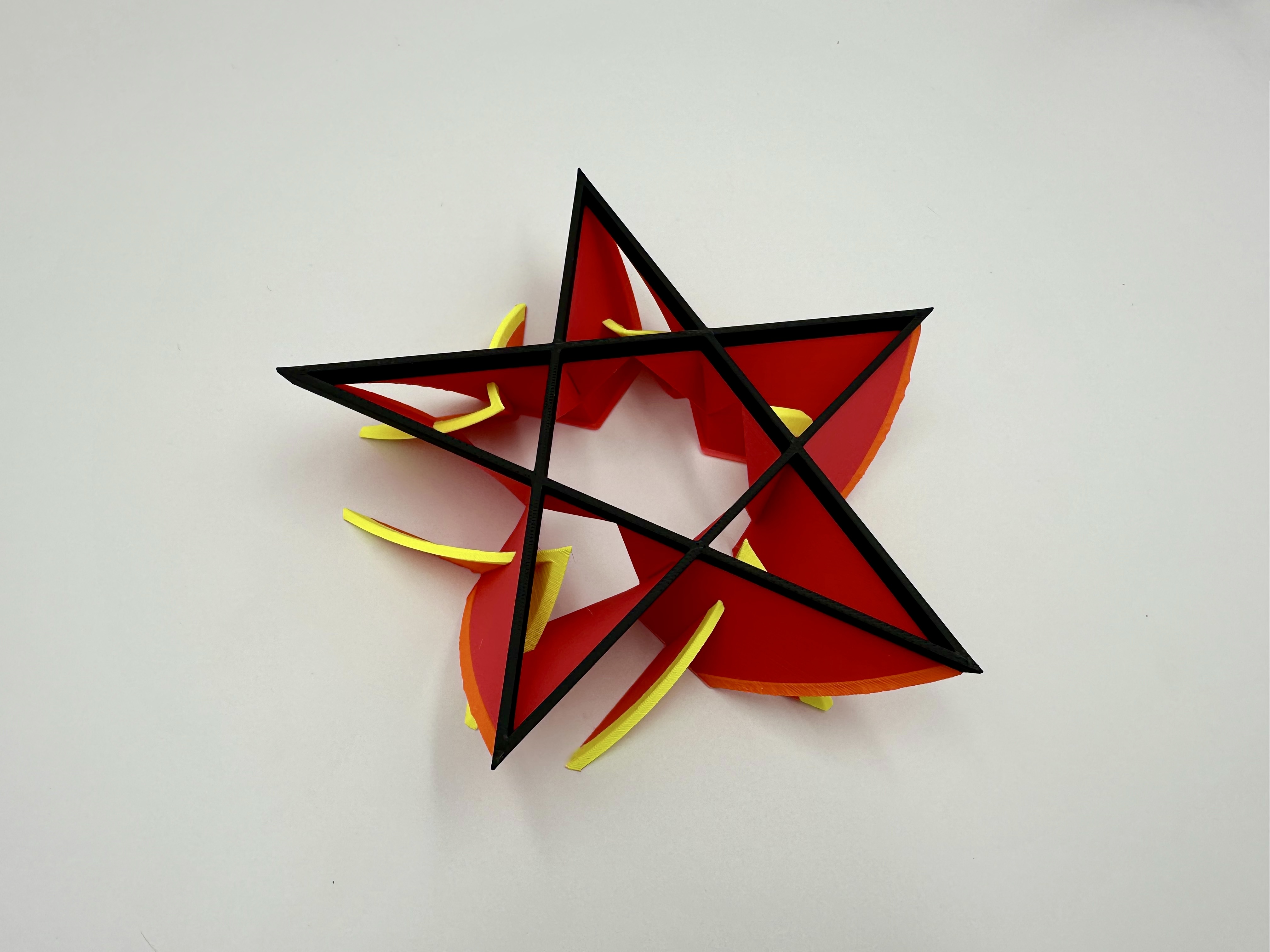 Miniatura 4 do modelo 3D Flaming Pentagram Flower