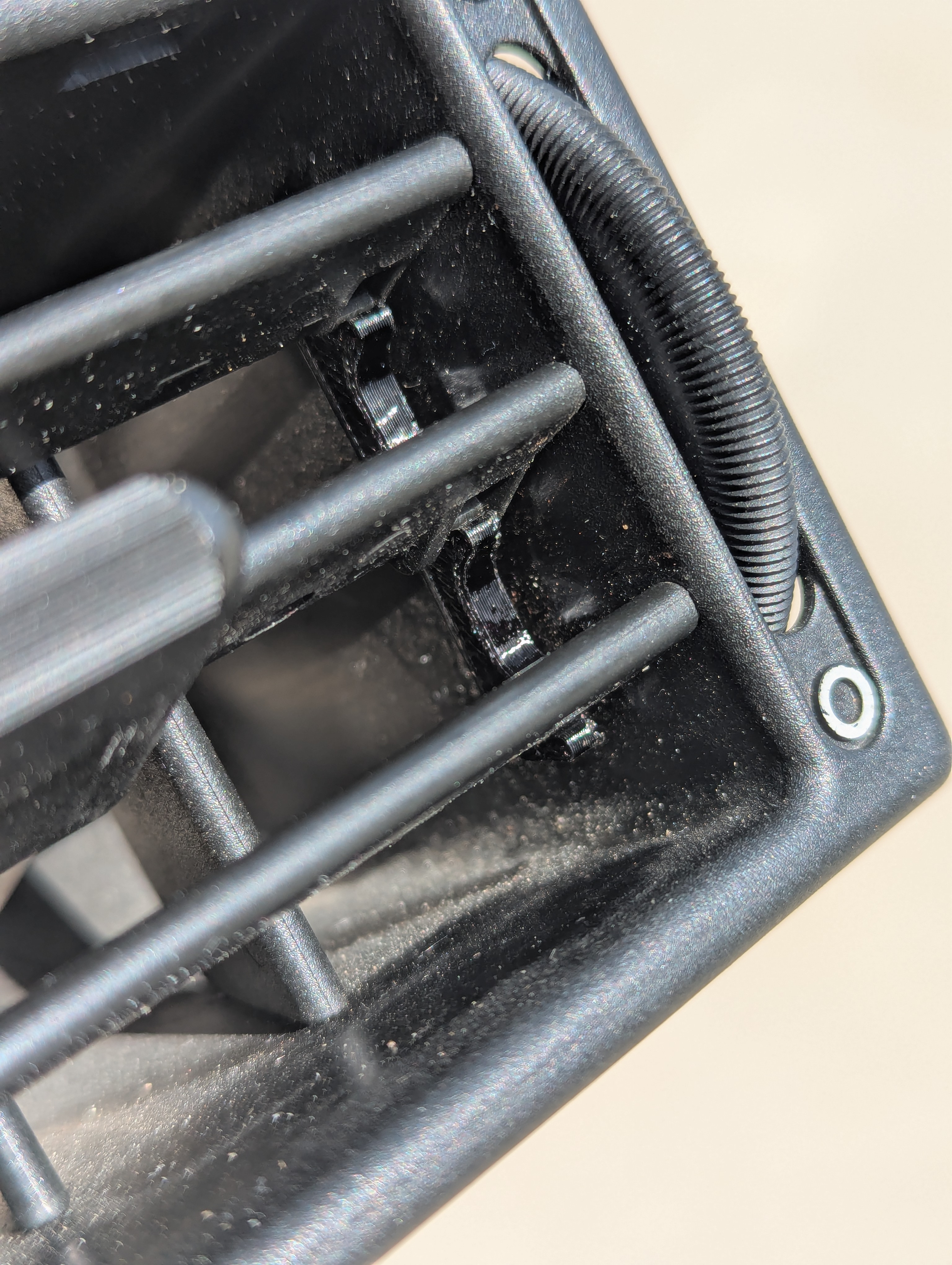 1984-1989 Porsche 911 vent connector clip