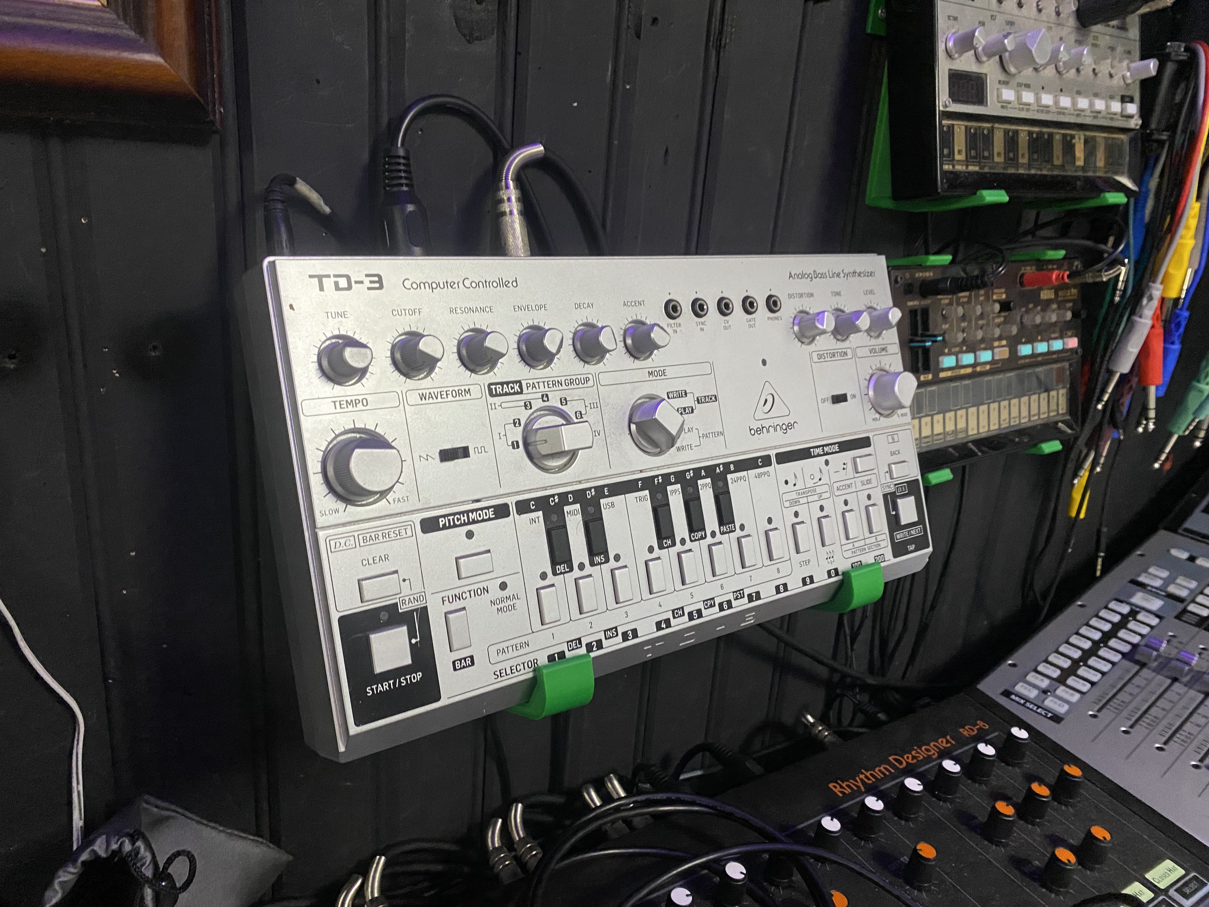 Behringer TD-3 Wall mount