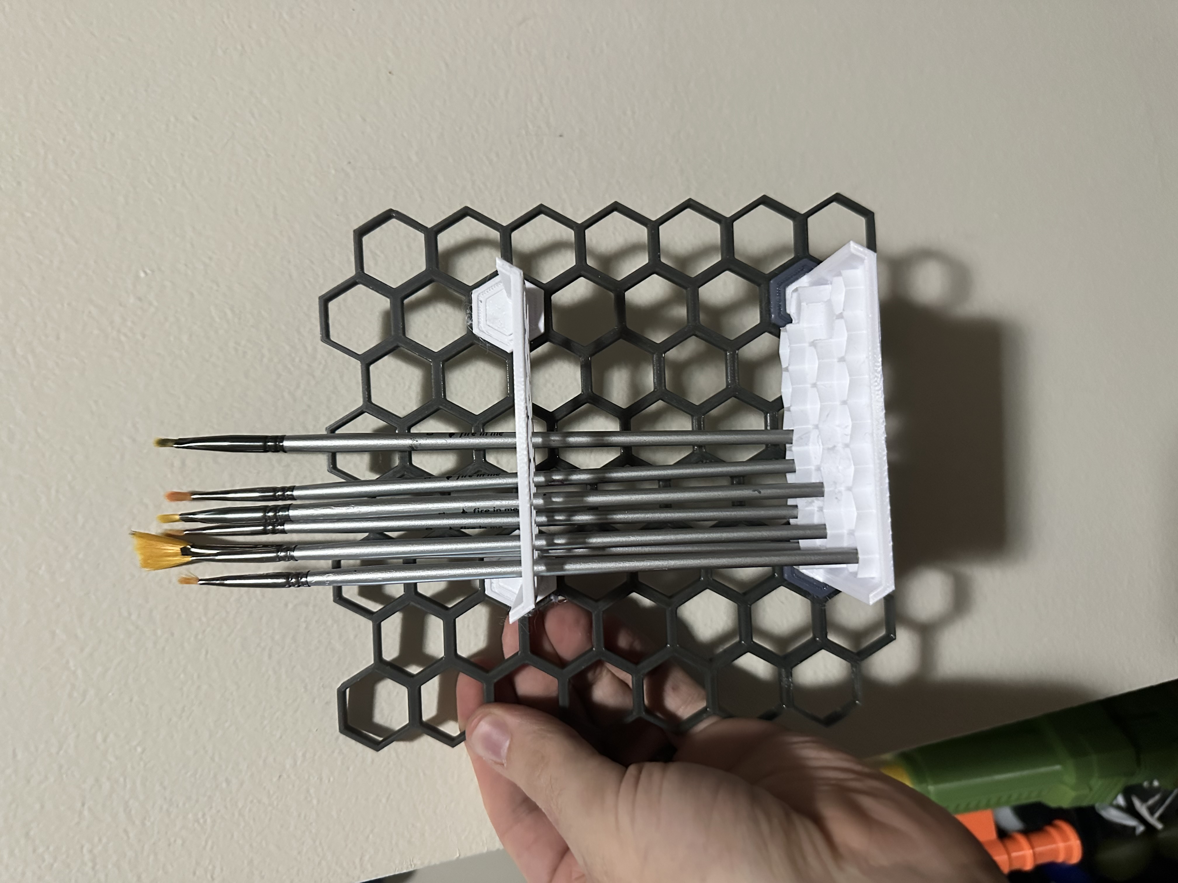 HSW paint brush storage shelves by G33kt3ch studio Download free STL model