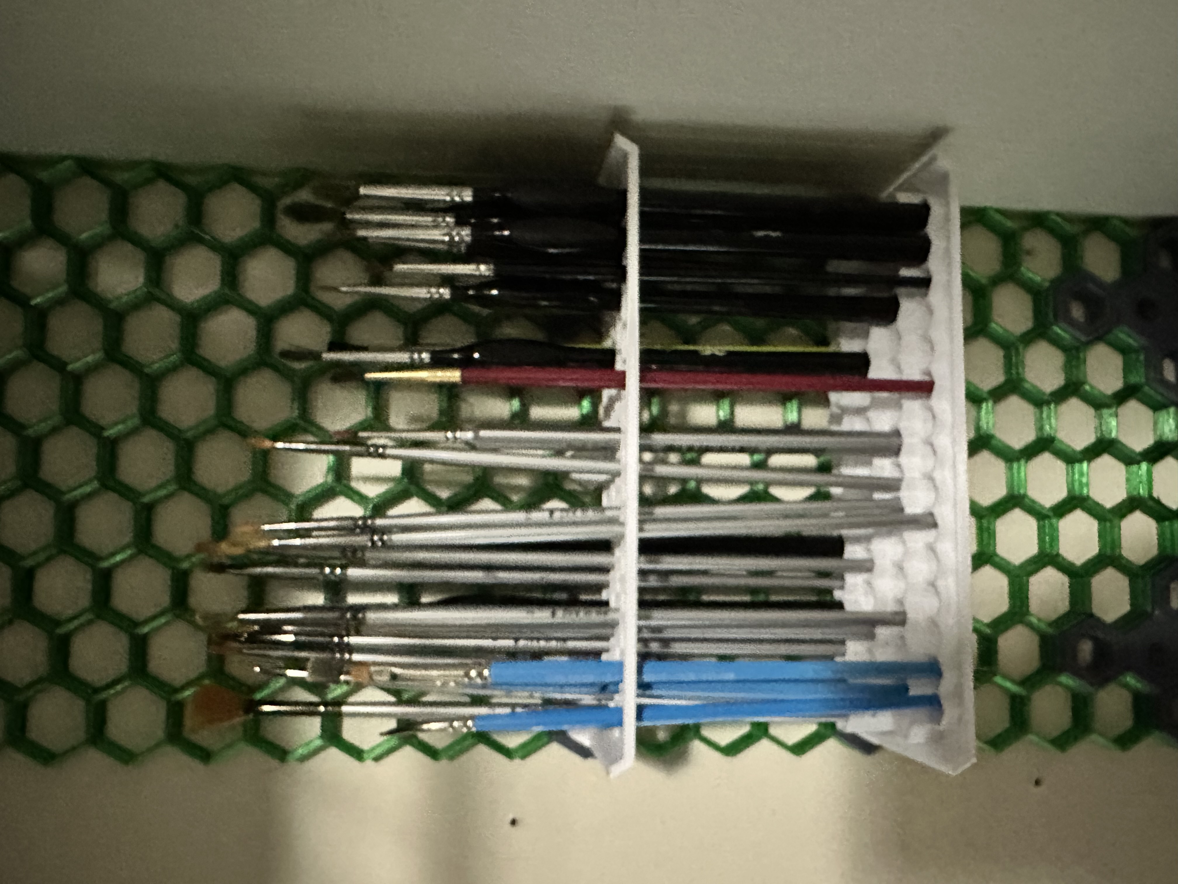 HSW paint brush storage shelves by G33kt3ch studio Download free STL model