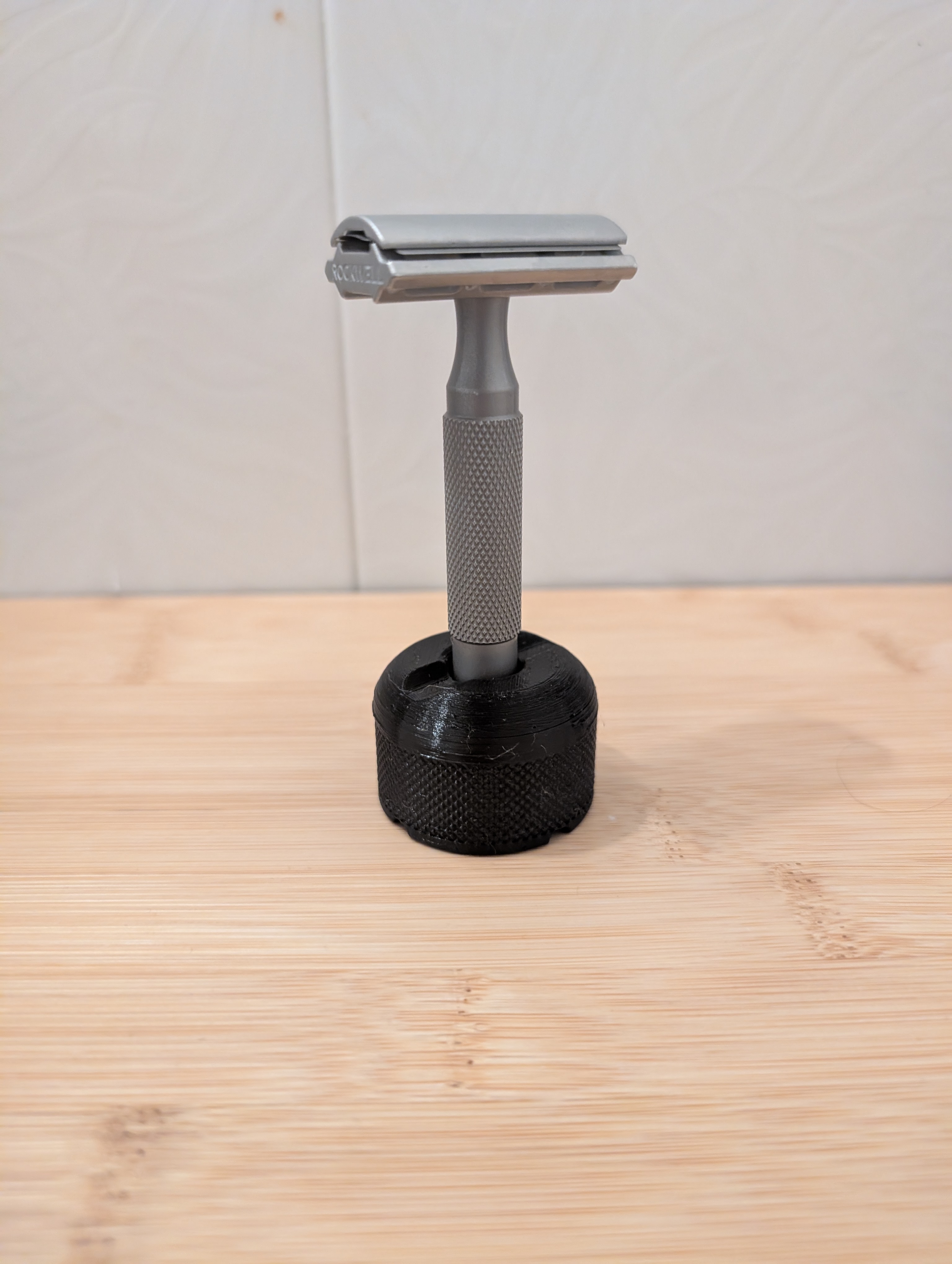Razor Stand (Rockwell 6s + Parametric)