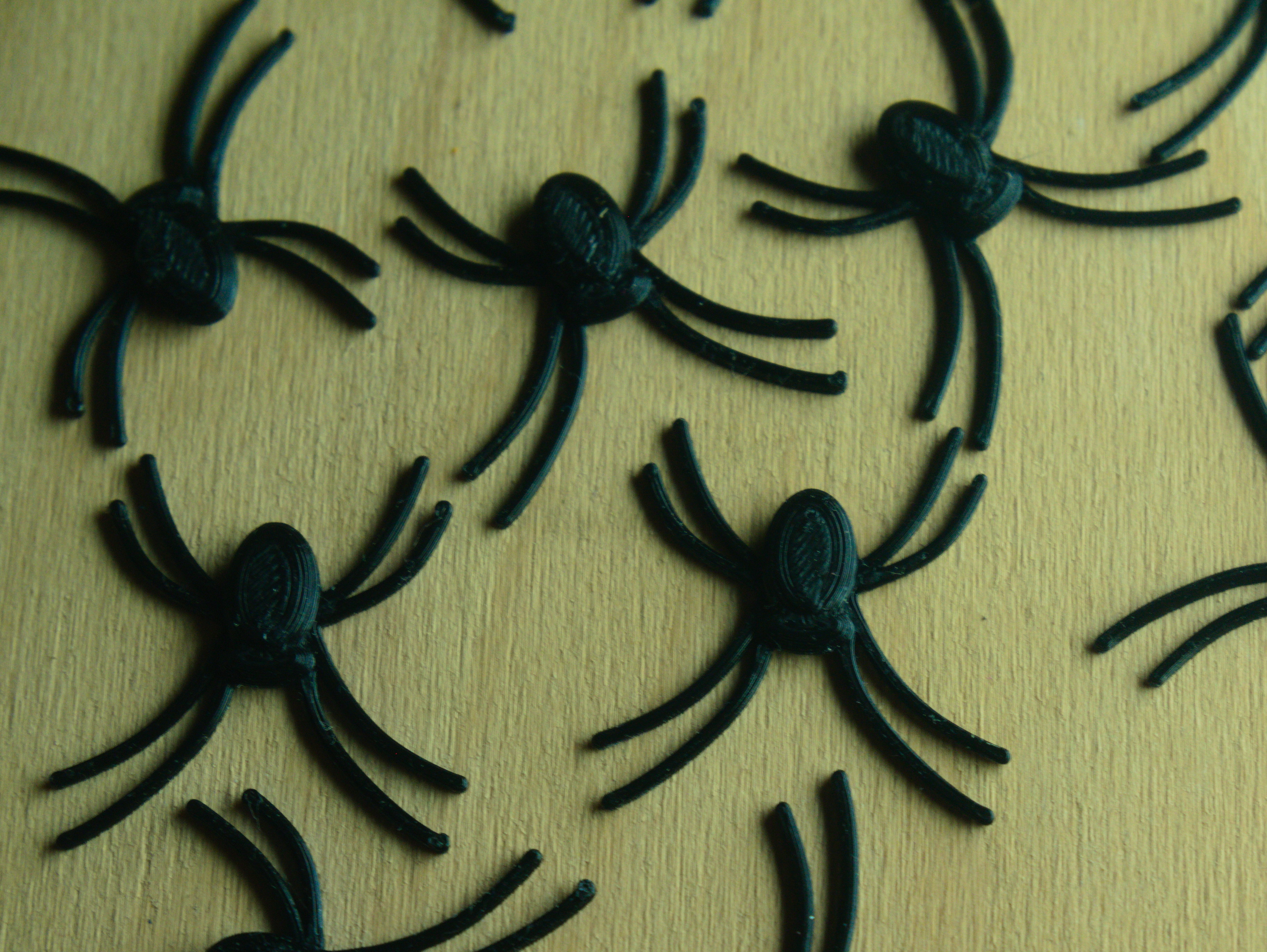 Miniatura 5 do modelo 3D Tiny Halloween Spiders!
