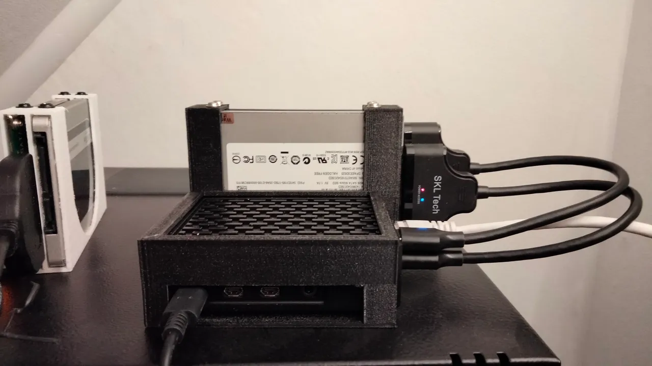 Raspberry Pi 4 SSD Case for 1, 2 & 4 SSD Slots by Nico | Download free ...