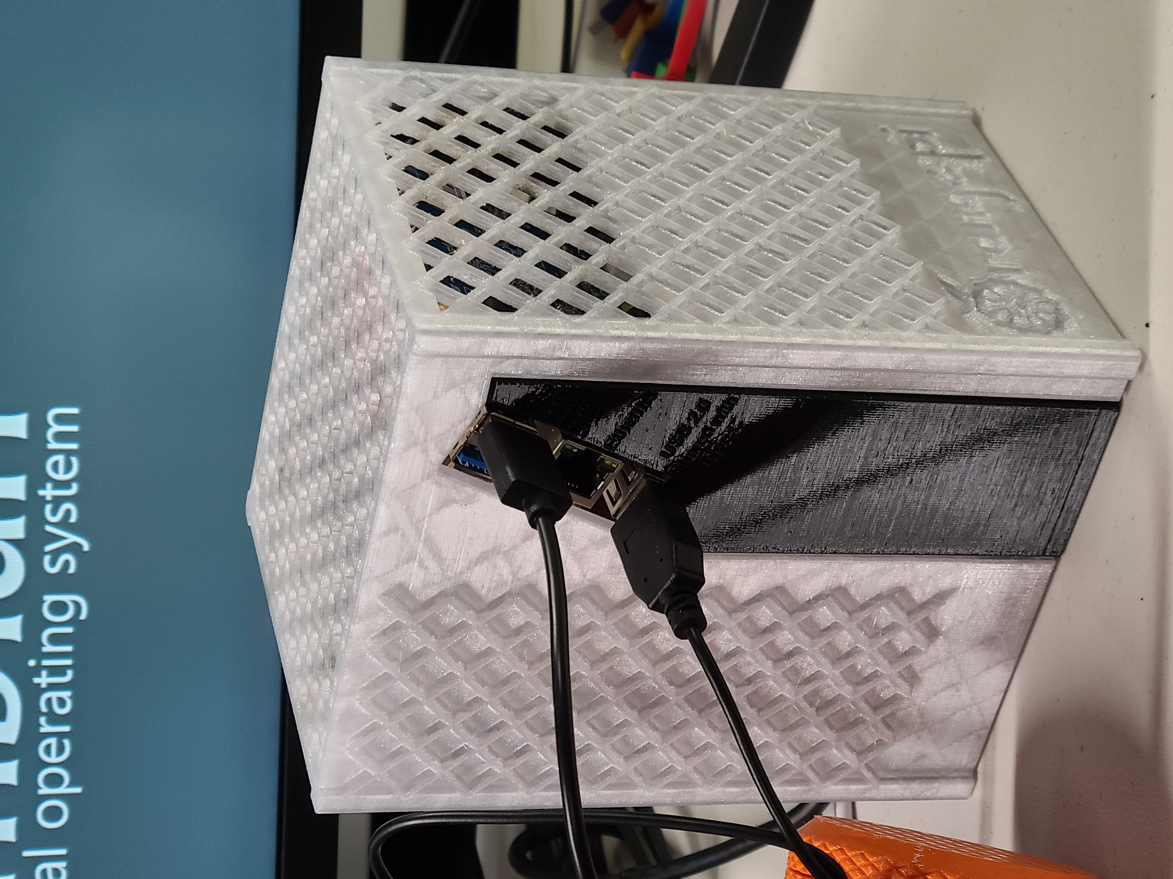 Orange Pi 5 Desktop Case Version Tres
