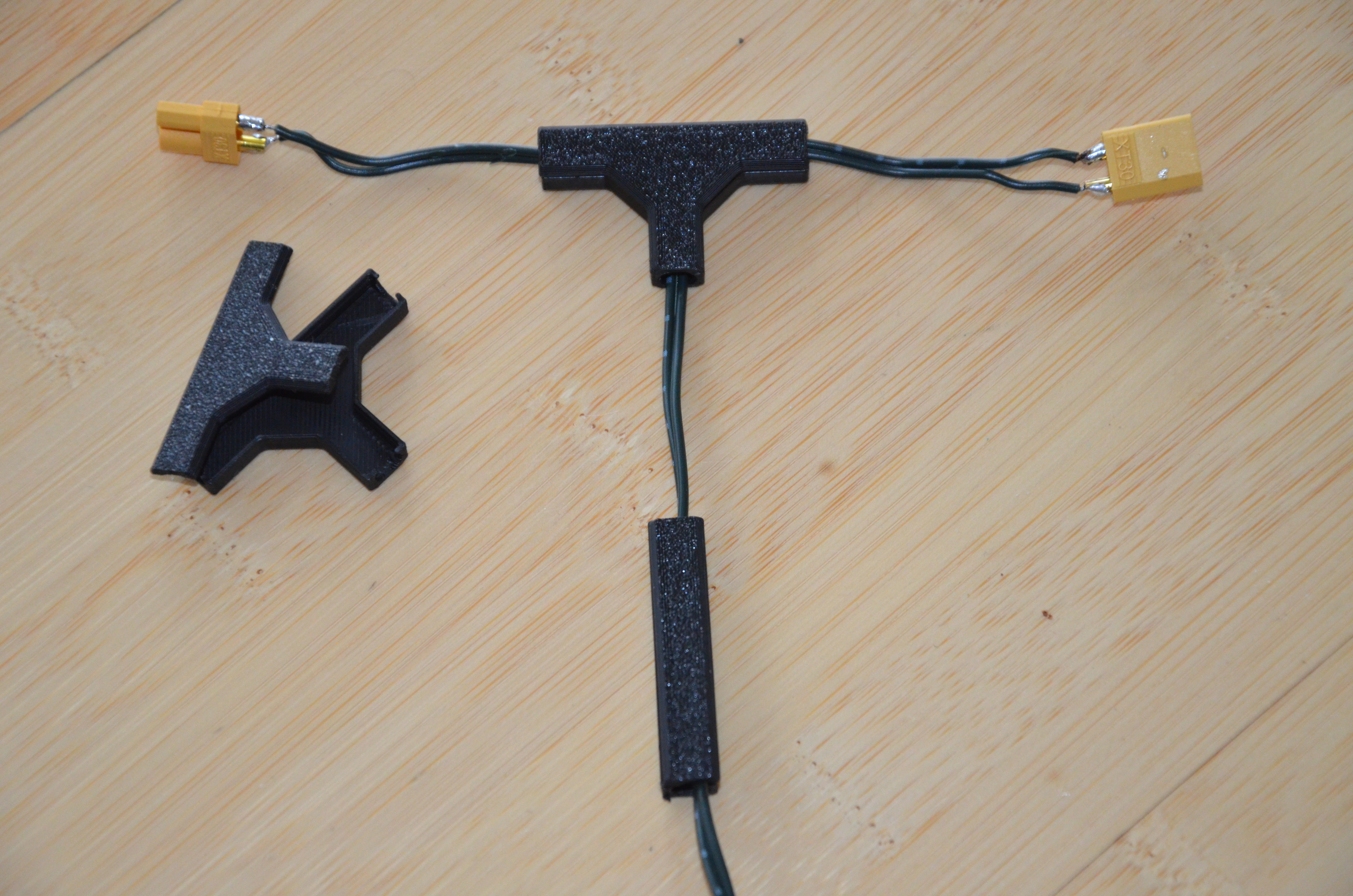 Outdoor cable repair junction box