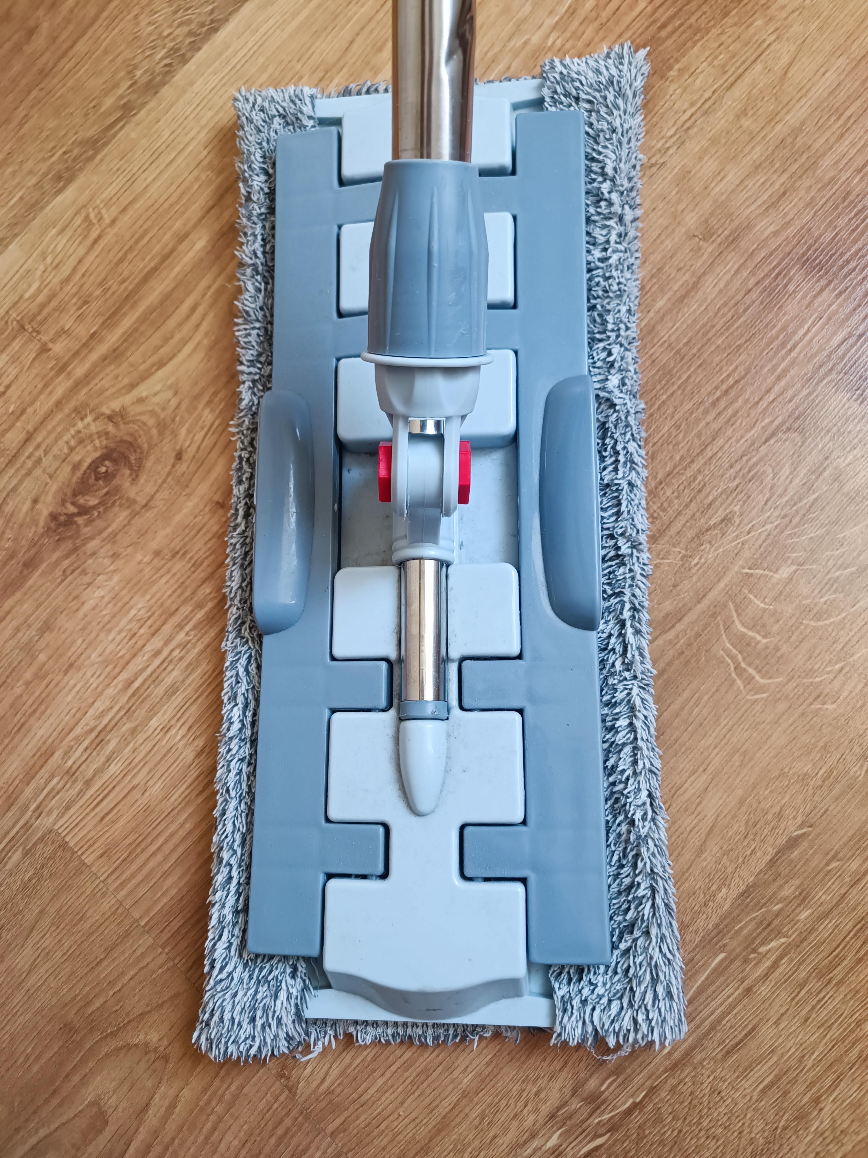 Floor Mop Screw and Nut by Nikita Dugin Download free STL model