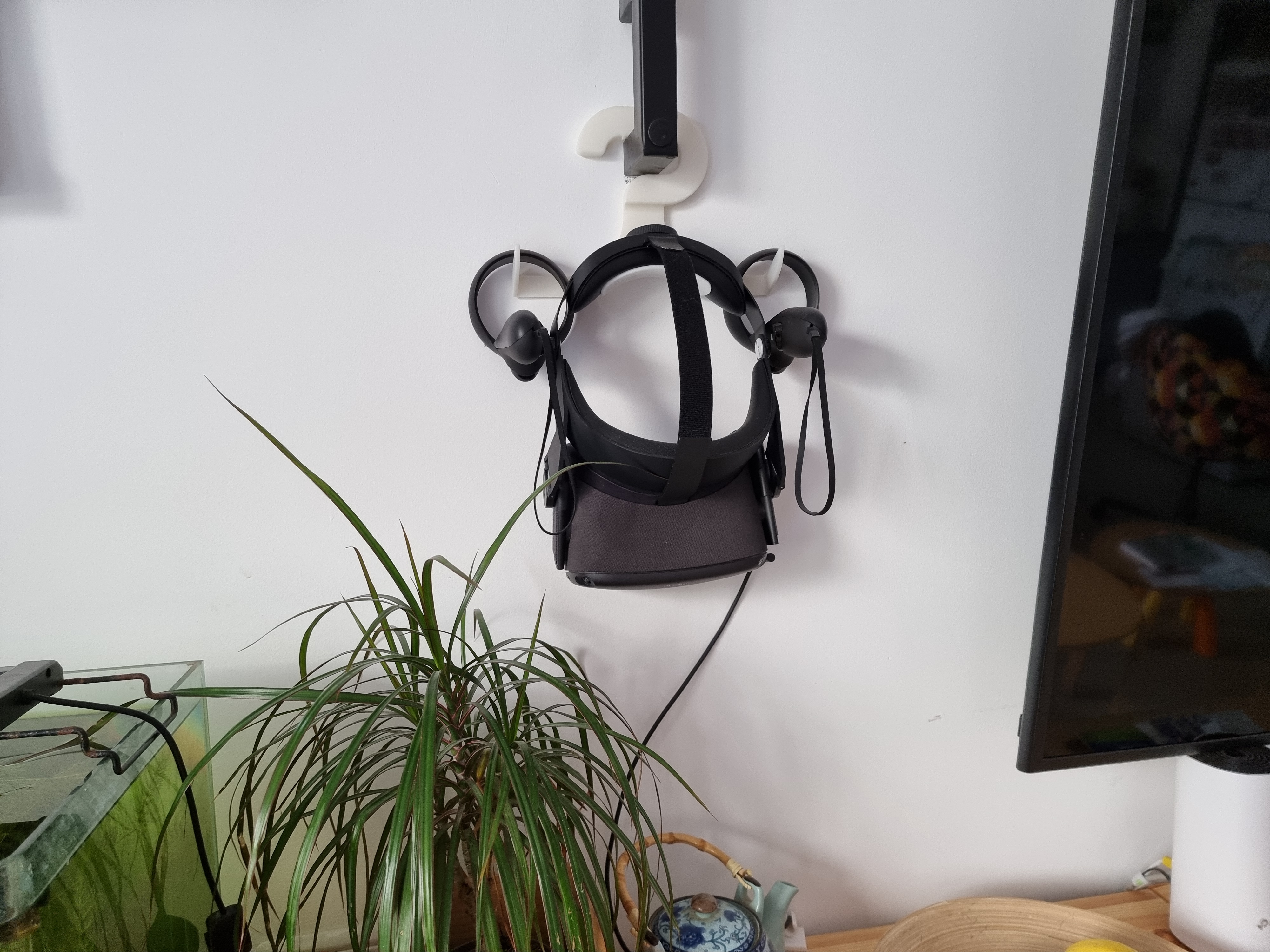 Oculus Quest hanger