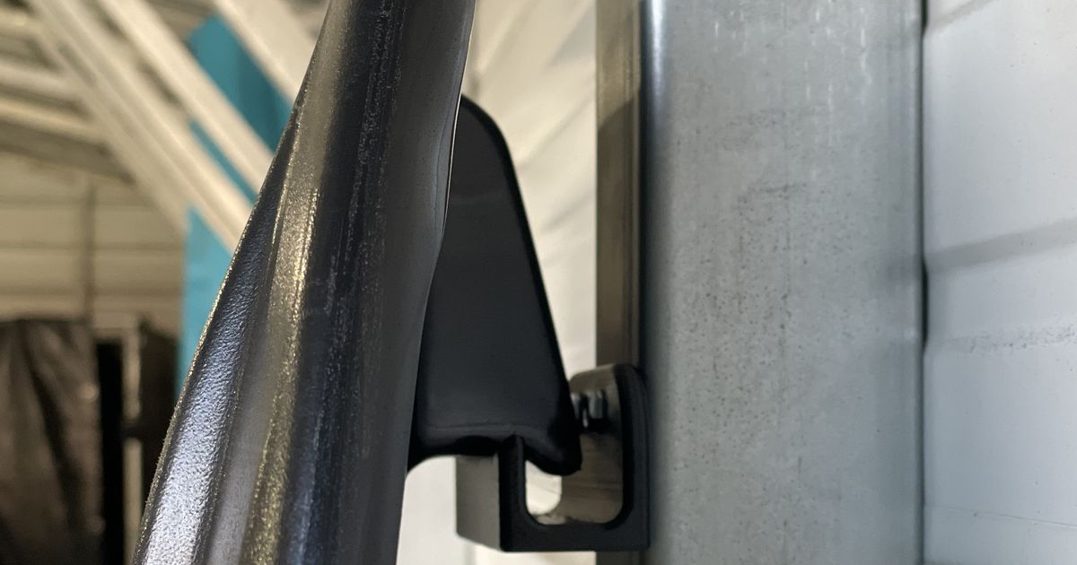 Kneeboard Hook by automontronic Download free STL model