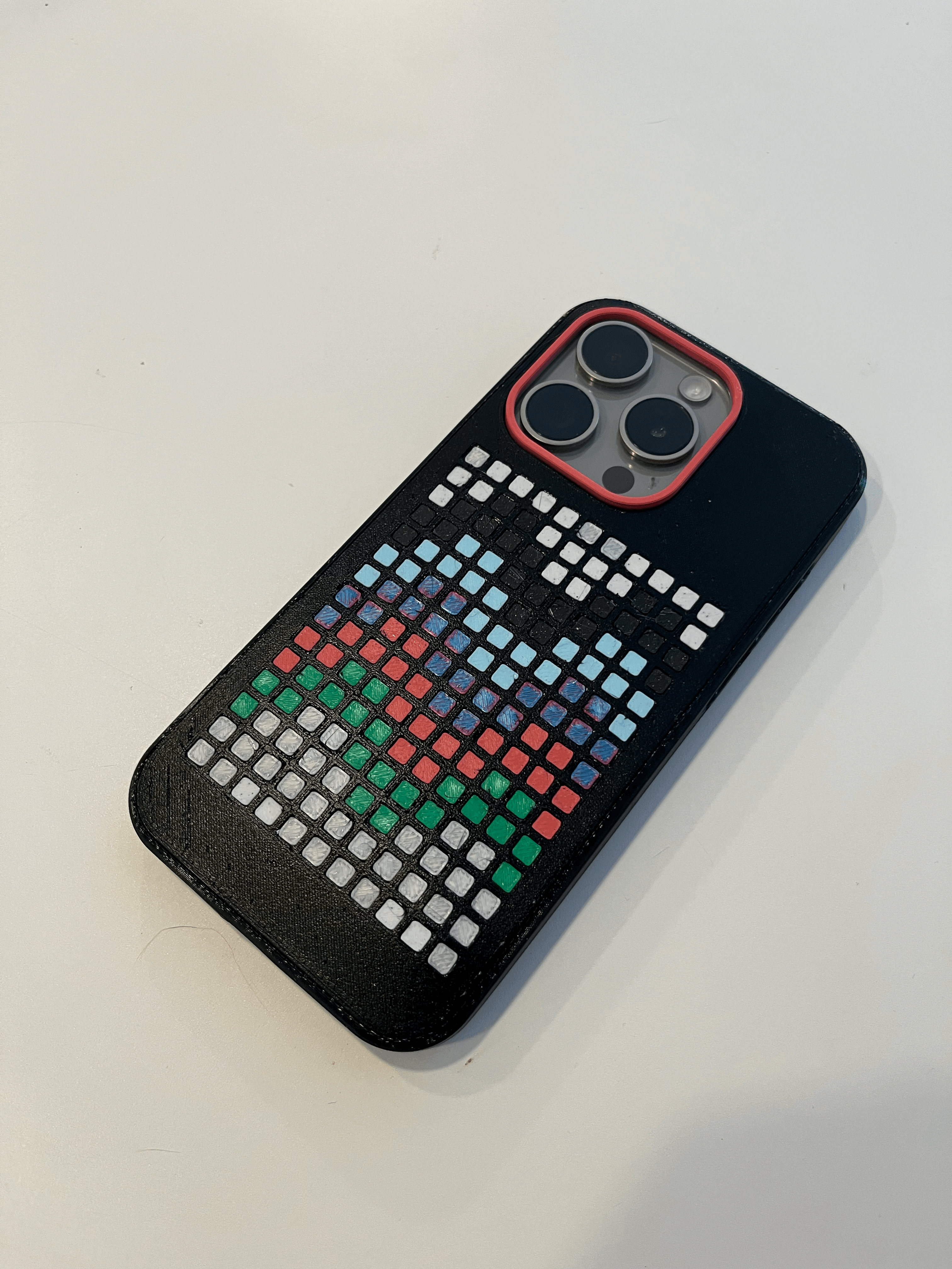 iPhone 15 pro case - customizable pixels — thumbnail 4