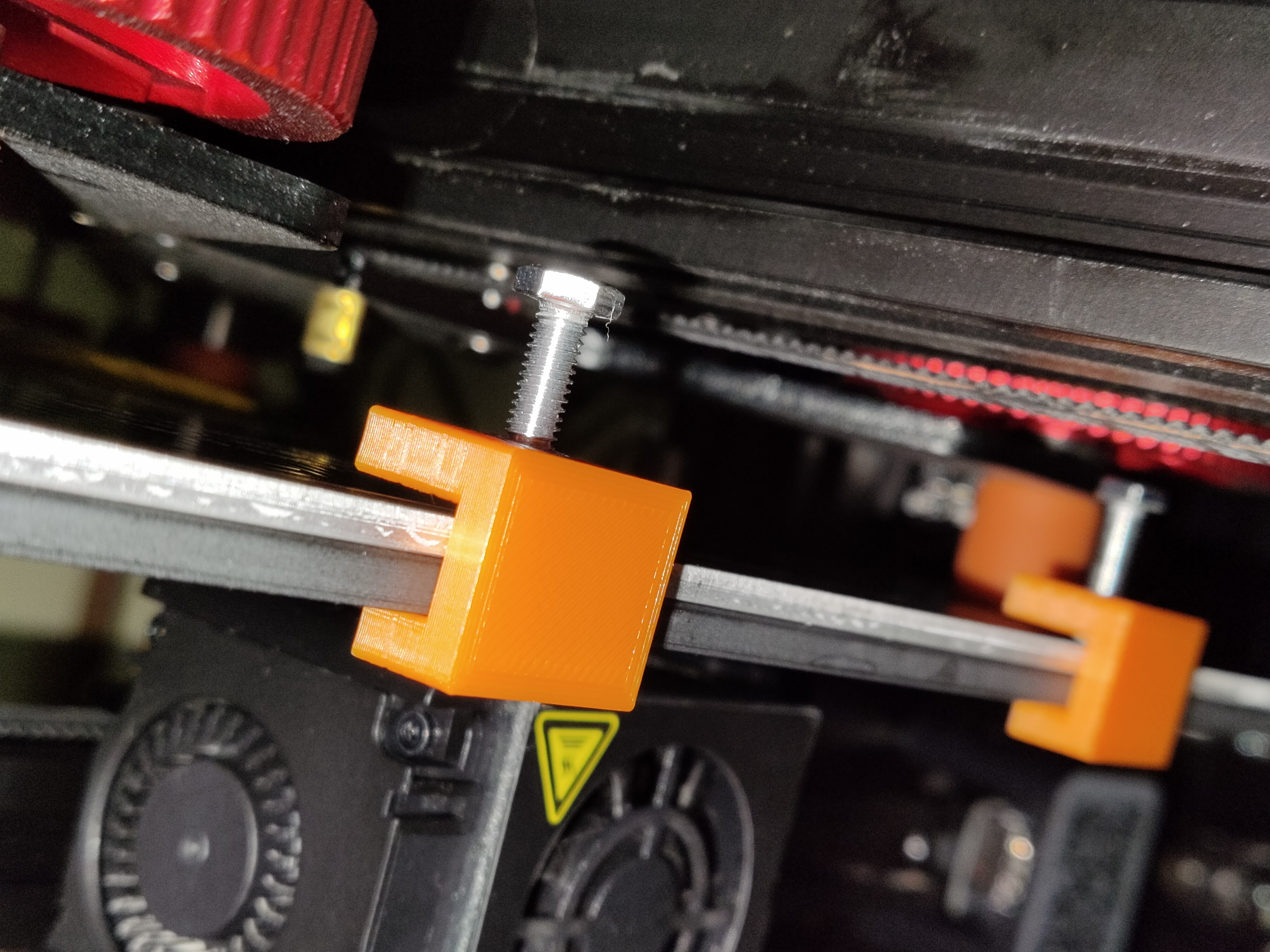Glass bed clip/clamps