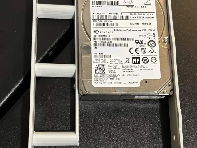 HPE proliant G8 G9 G10 LFF compatabile caddy for 3.5 and 2.5 drives