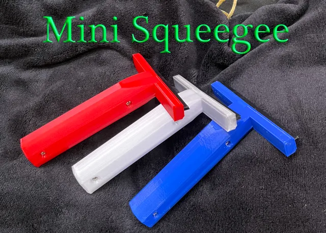 Squeegee mini with three different blades