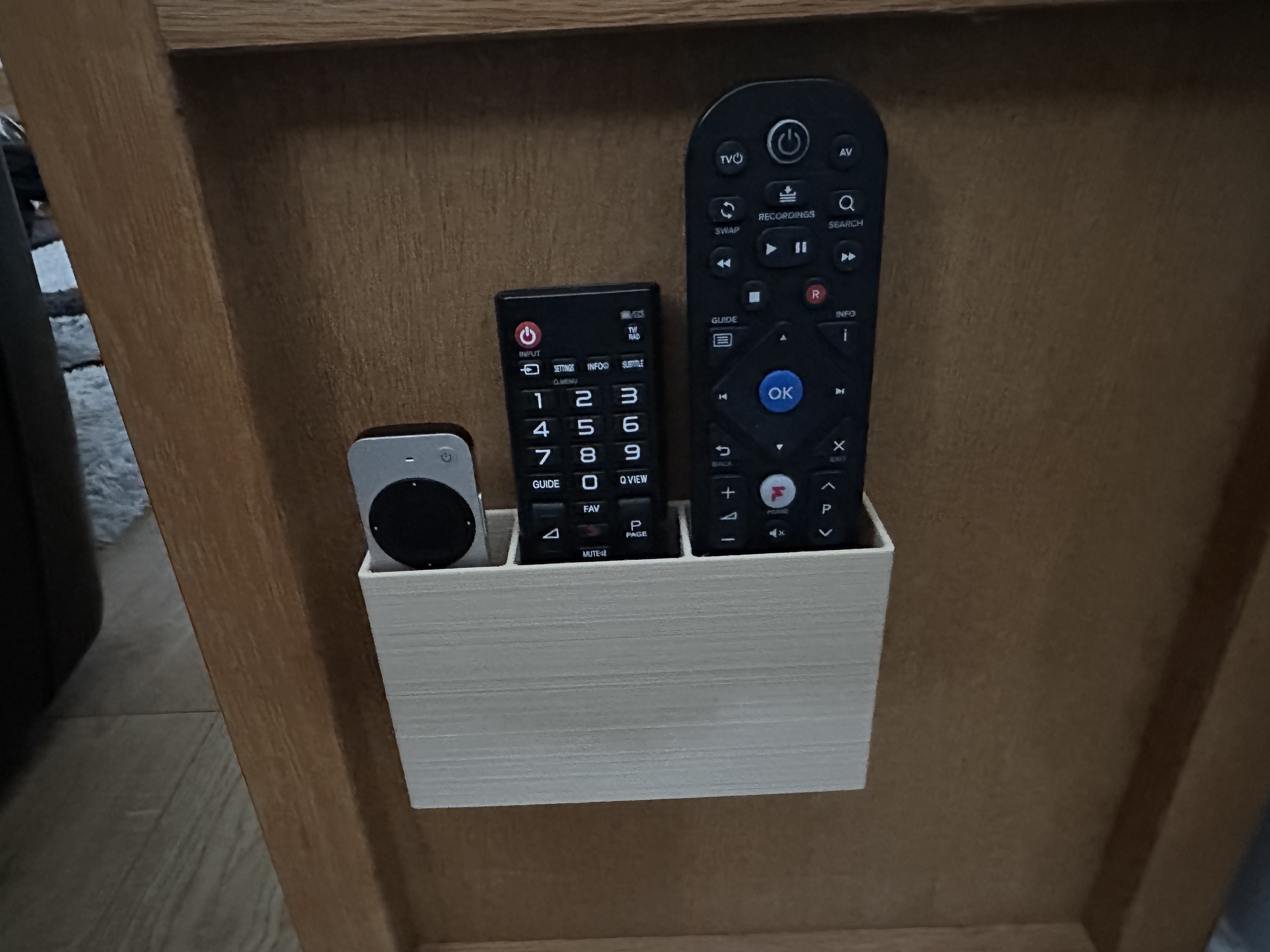 3 remote holder by Wayne Download free STL model