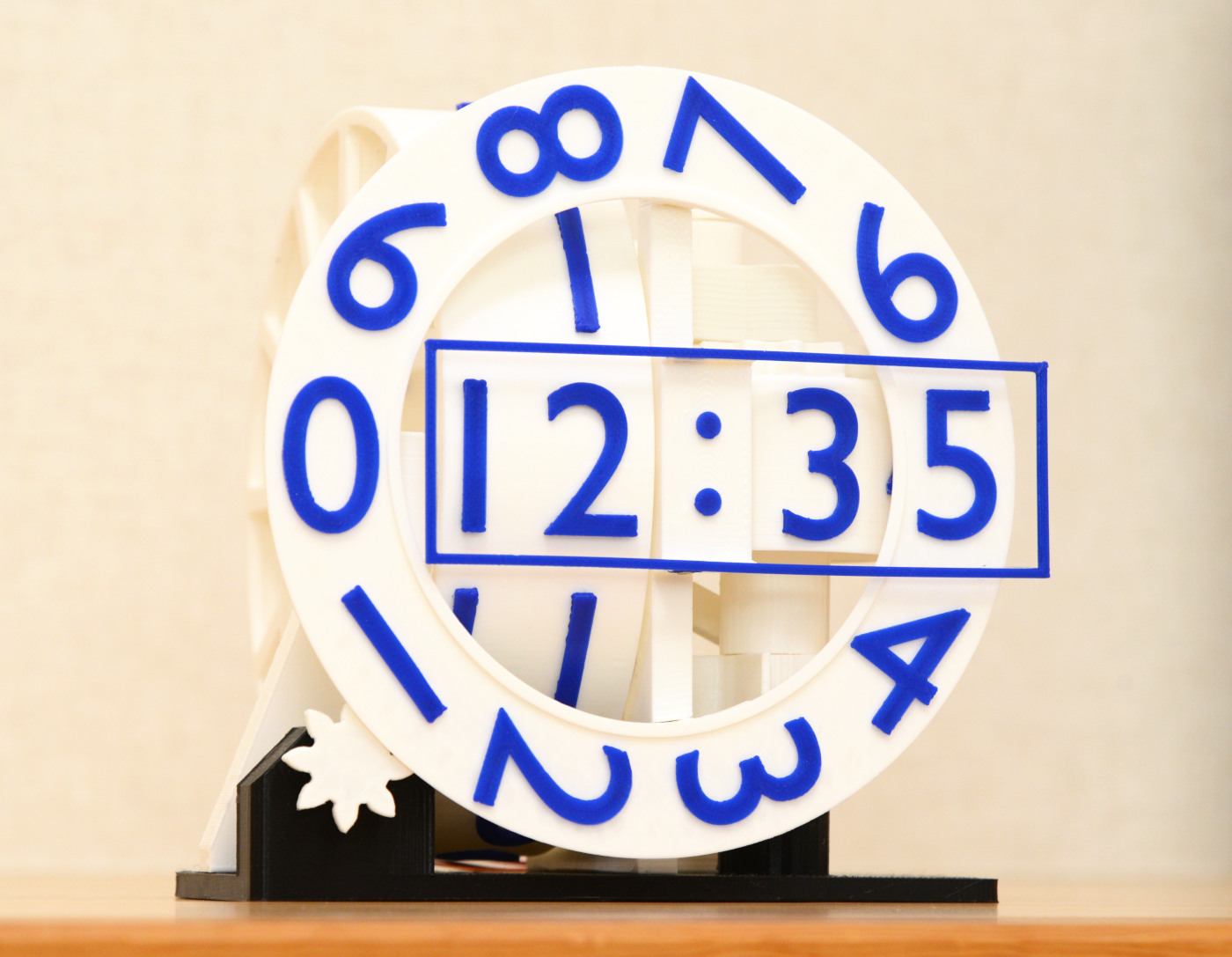 triaxial-numechron-clock-by-shiura-download-free-stl-model