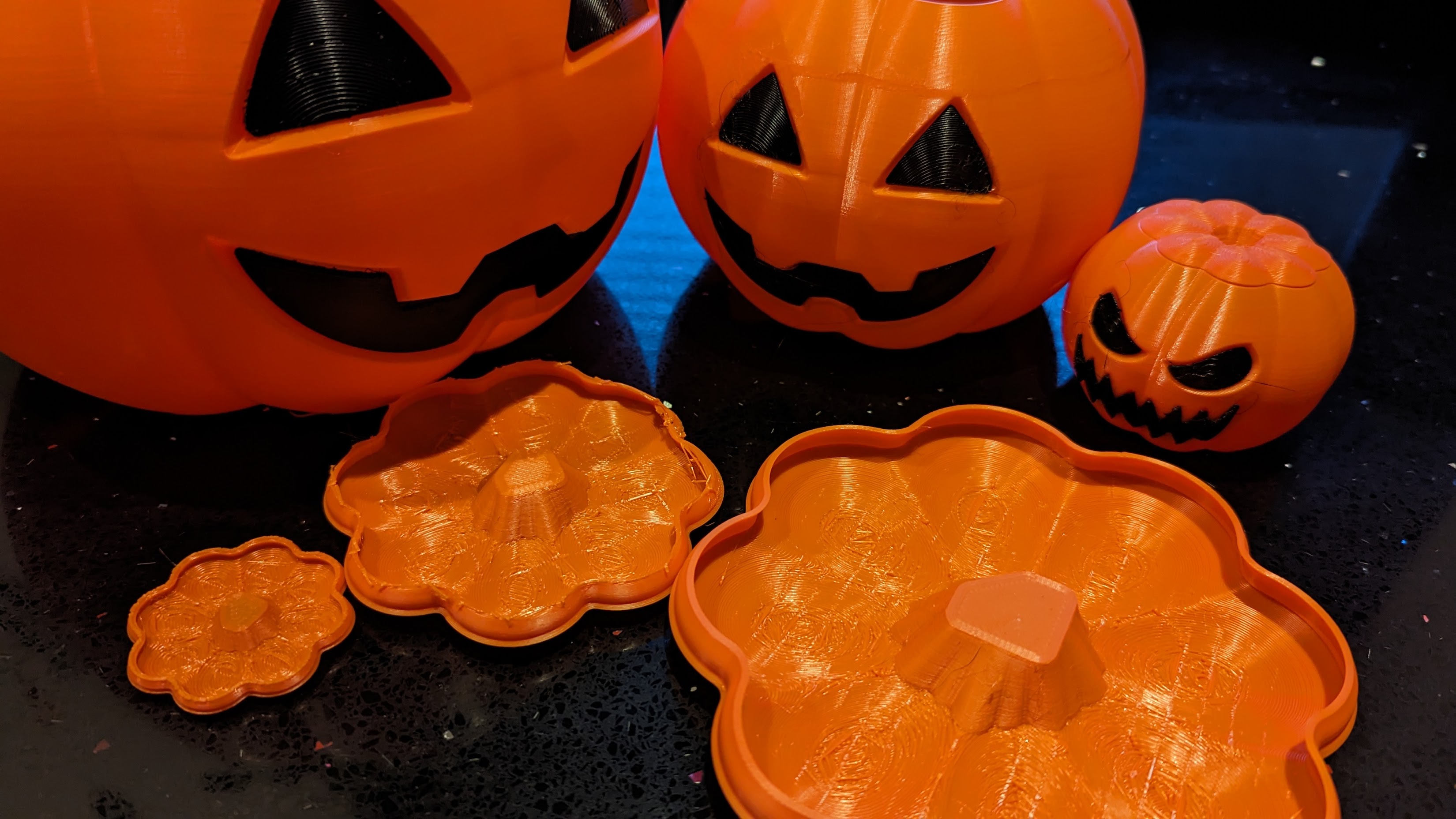 Hollowed out lids for Vase mode Jack-o'-lantern