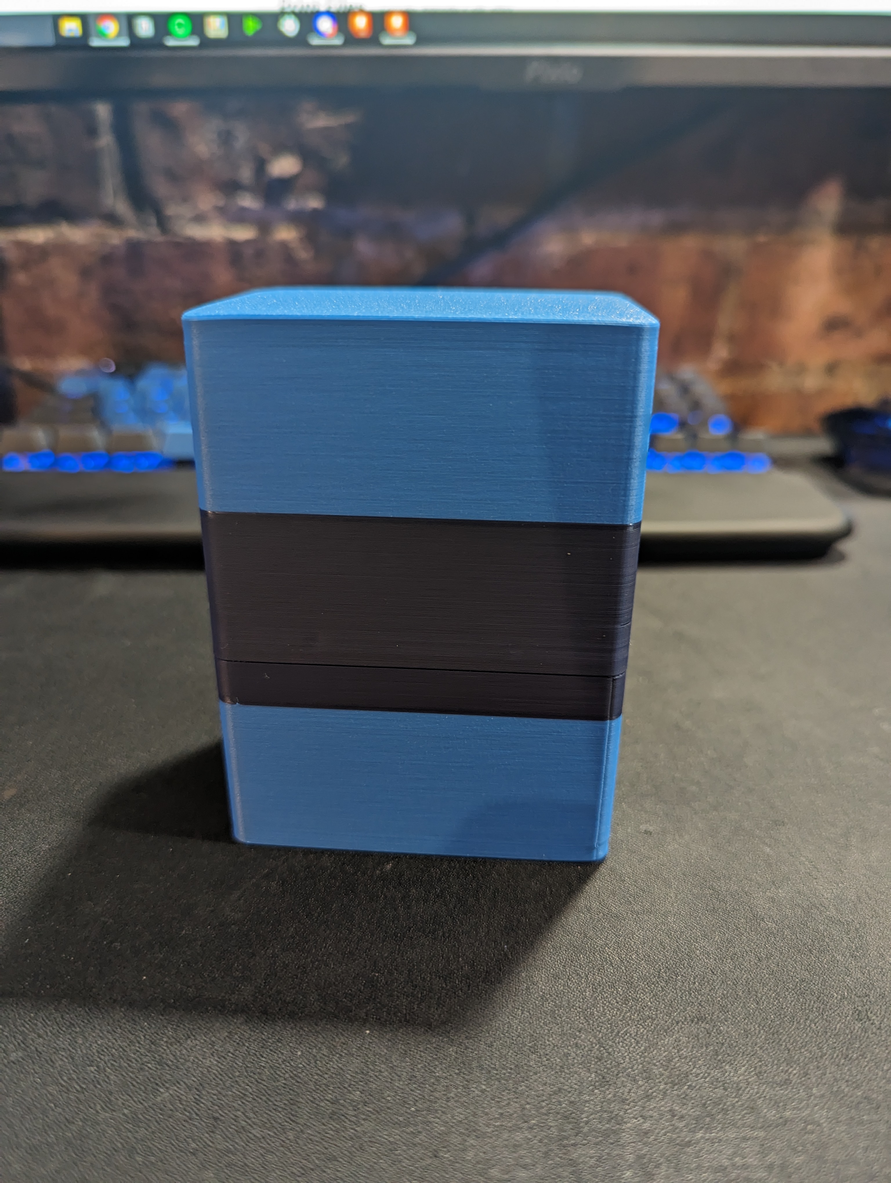 Another Parametric Magic: The Gathering Deck Box