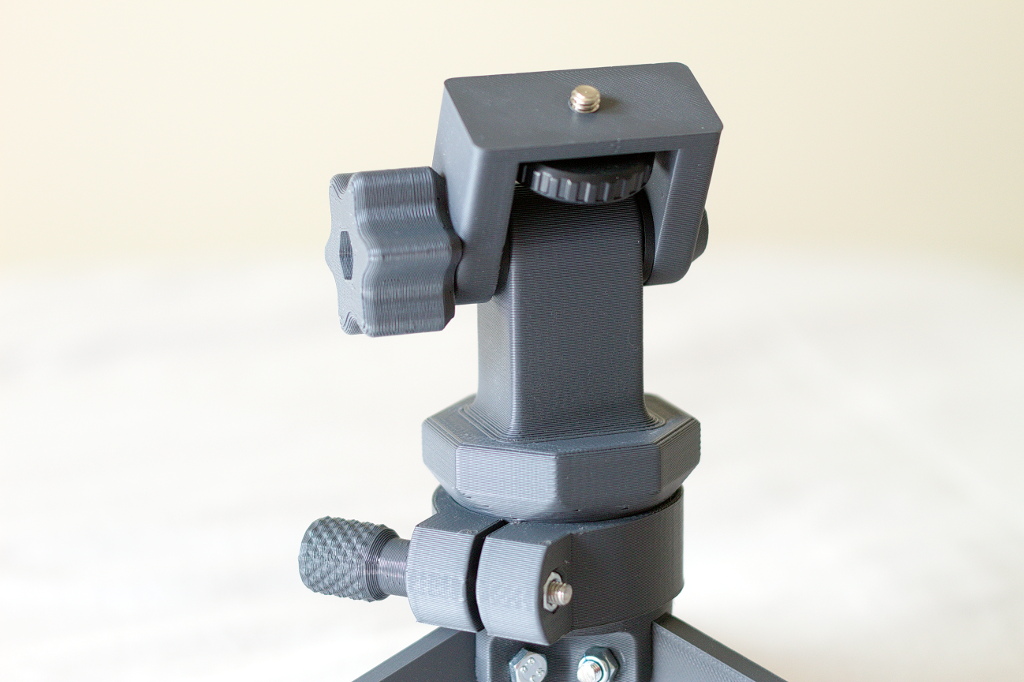 Mini Tripod for DSLR and Digital cameras by Javi Download free STL