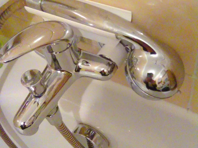 Shower holder / Držák sprchy