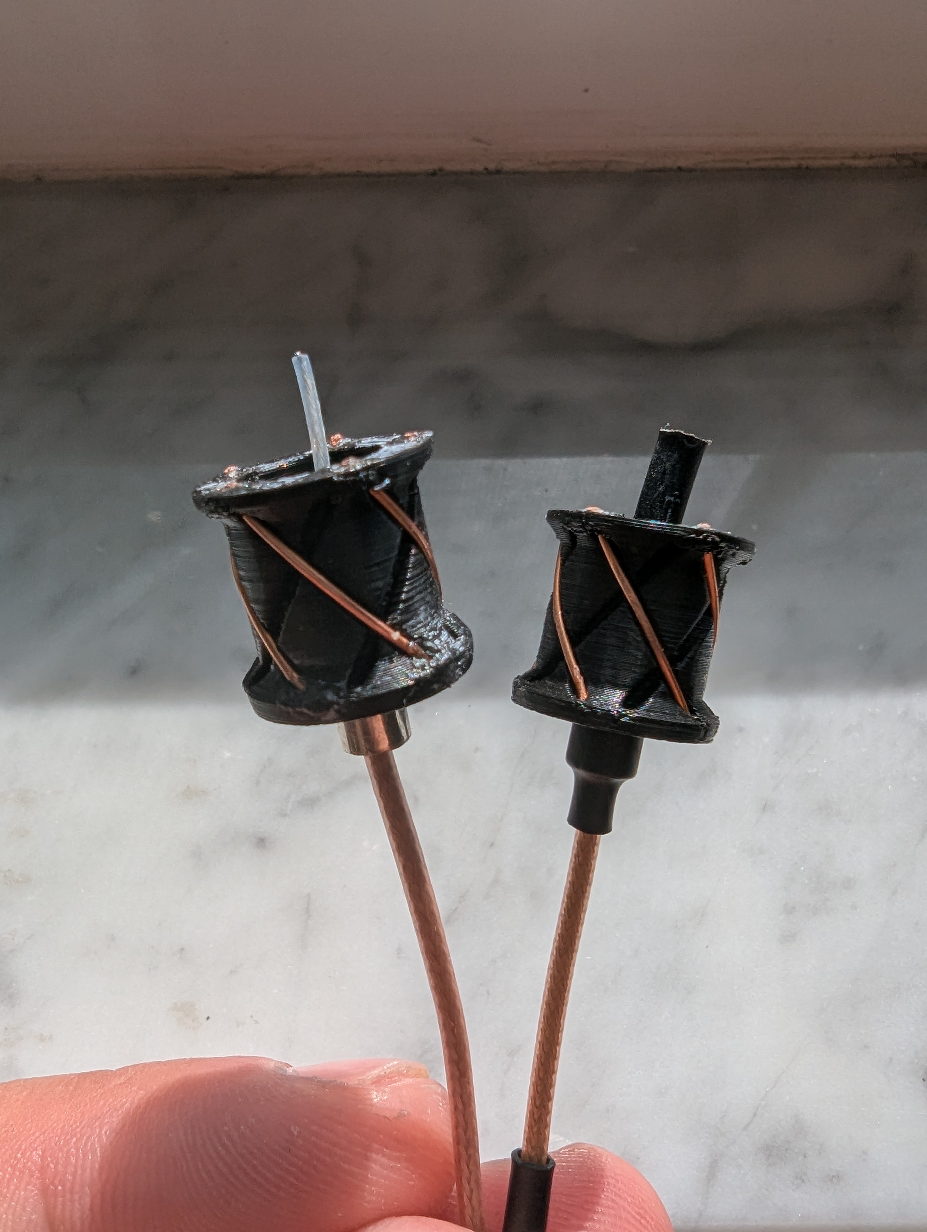 Whip Antenna LHCP/RHCP Converter