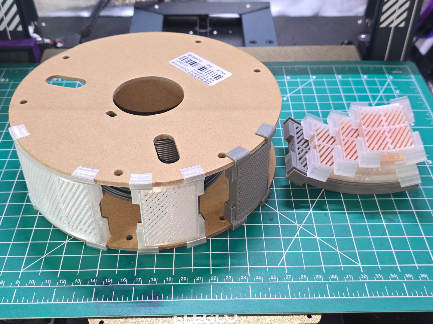 Parametric Curved Spool Desiccant Container