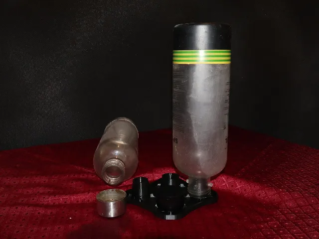 a drainer designed for drying soda stream bottles