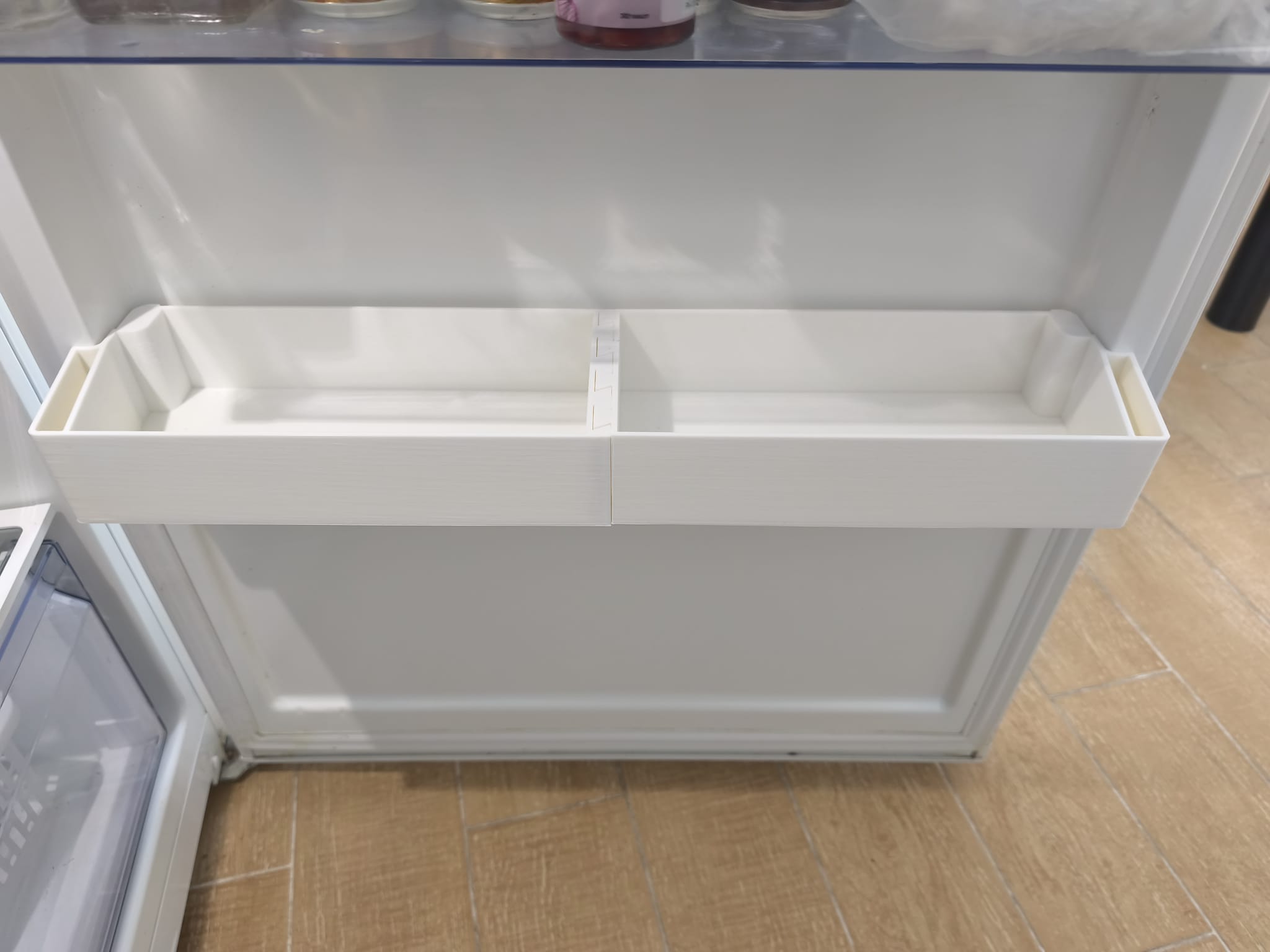 Profilo Fridge Door Shelf (BD2055WFVN)