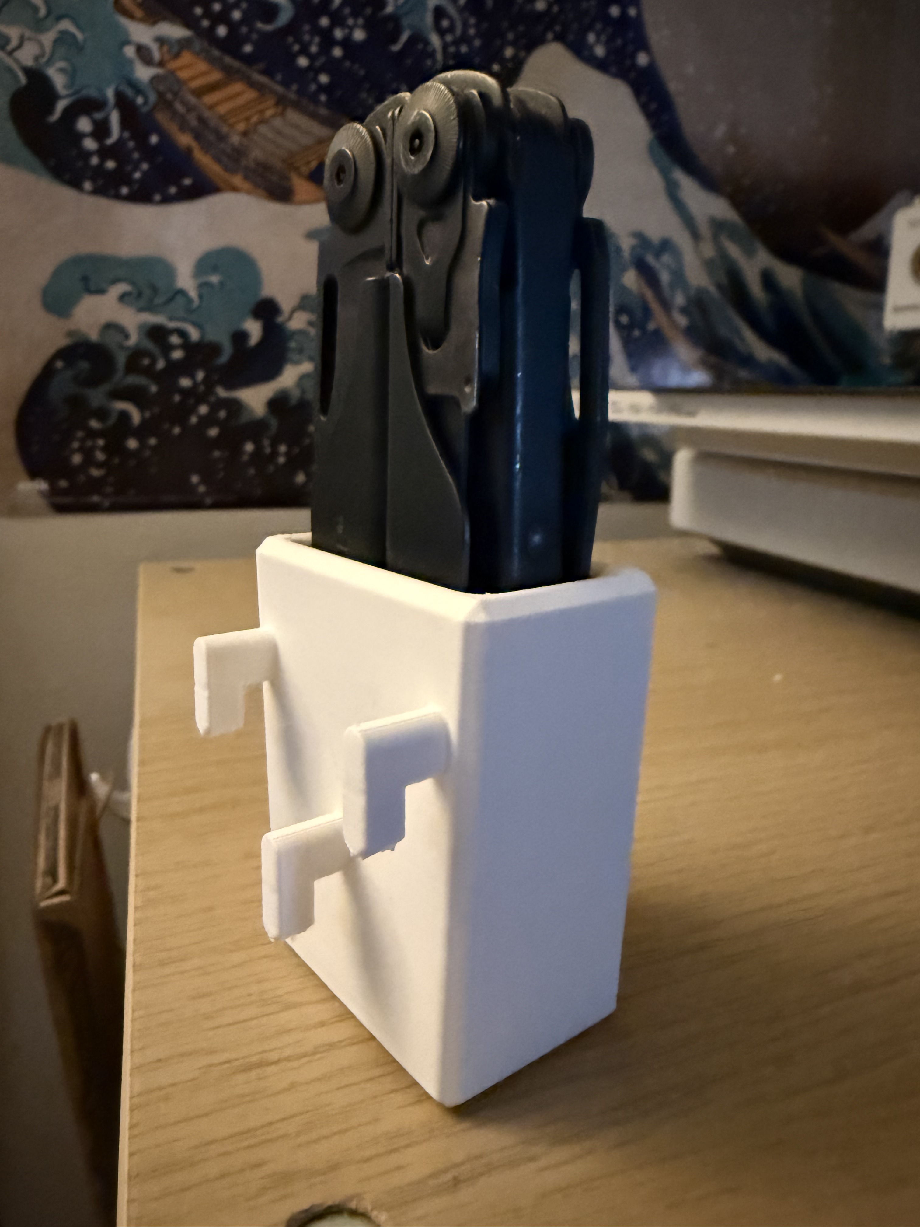 Leatherman Surge Skadis Holder 3D model thumbnail