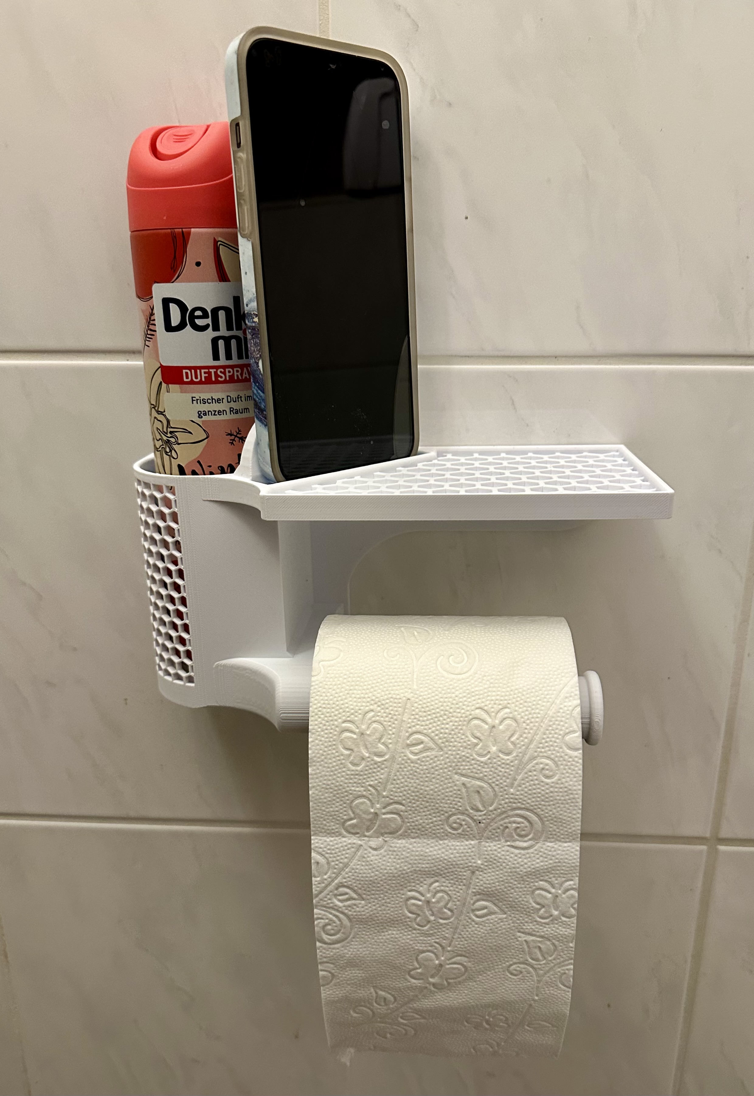 …and yet another toiletpaper holder