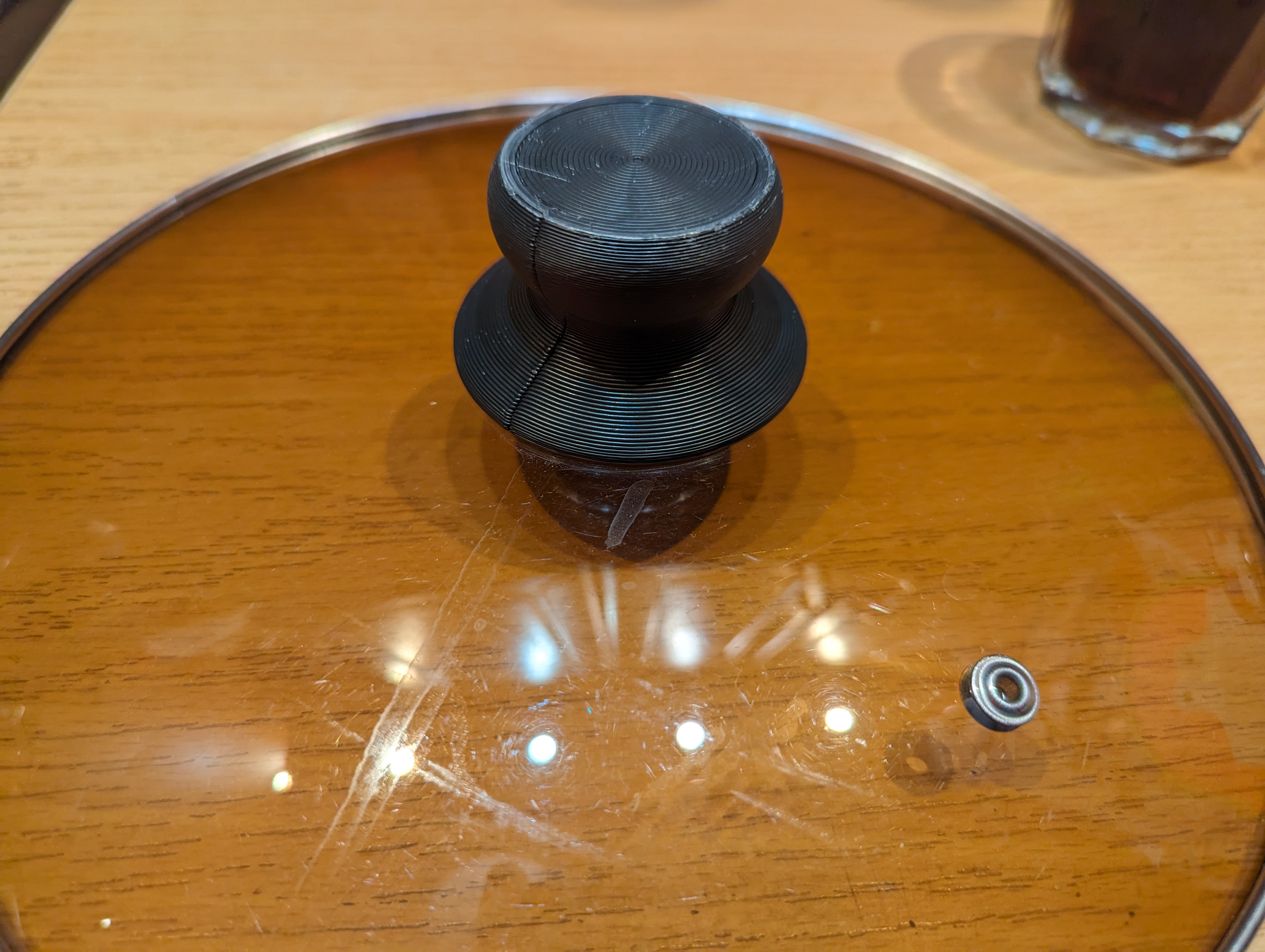 AR pot lid handle