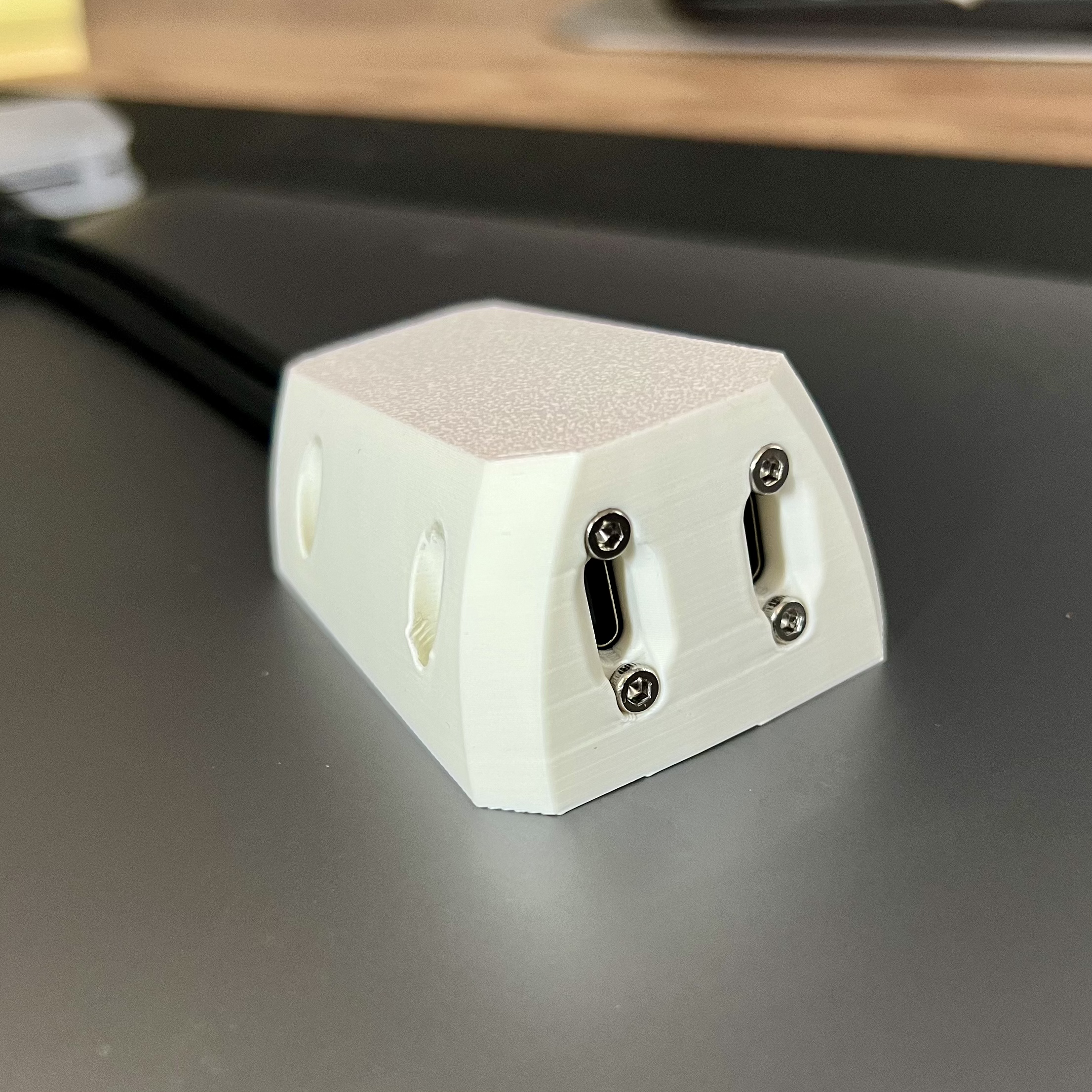 YubiKey 5C NFC Under-Desk Mount