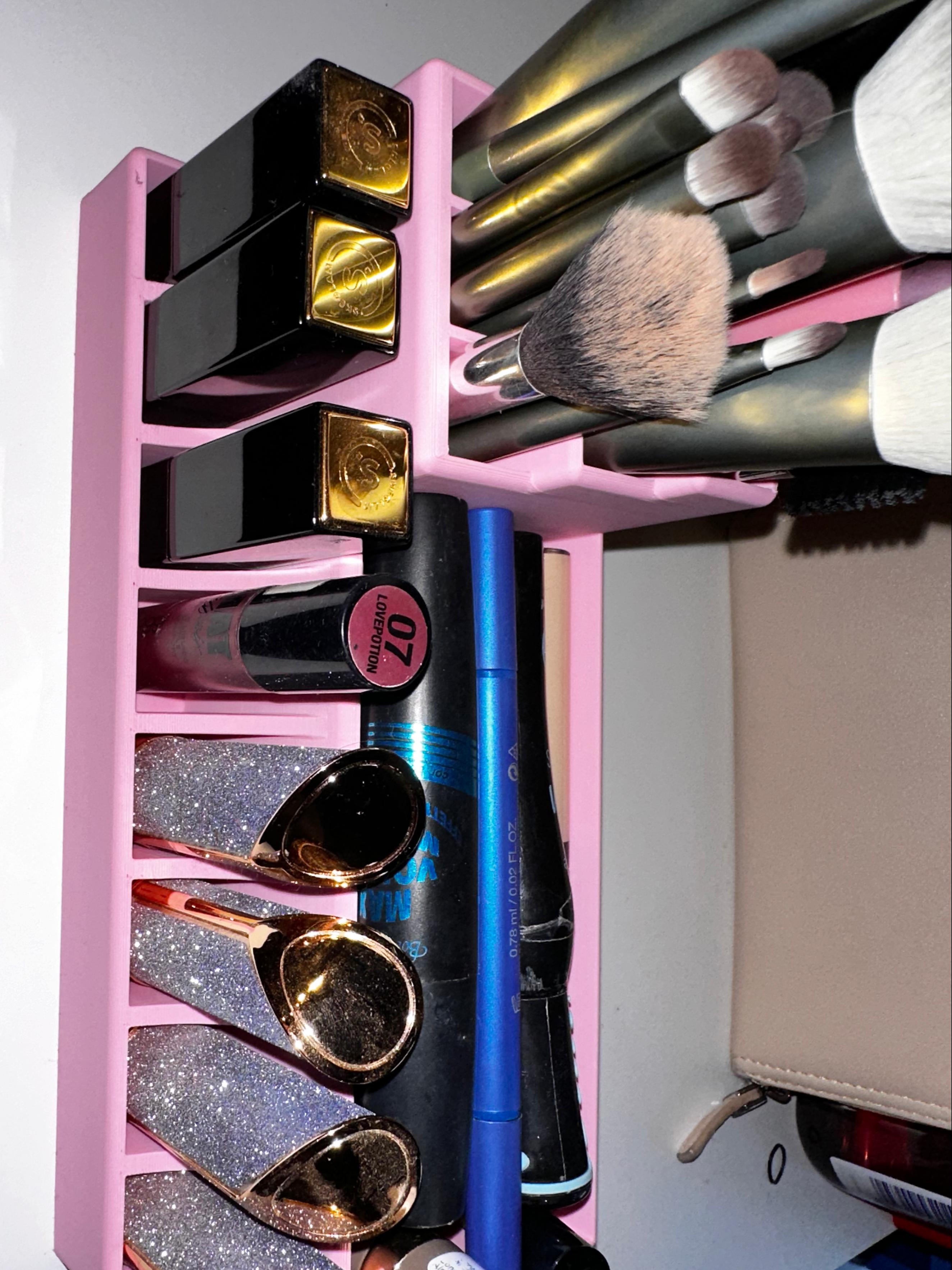 Make up organizer